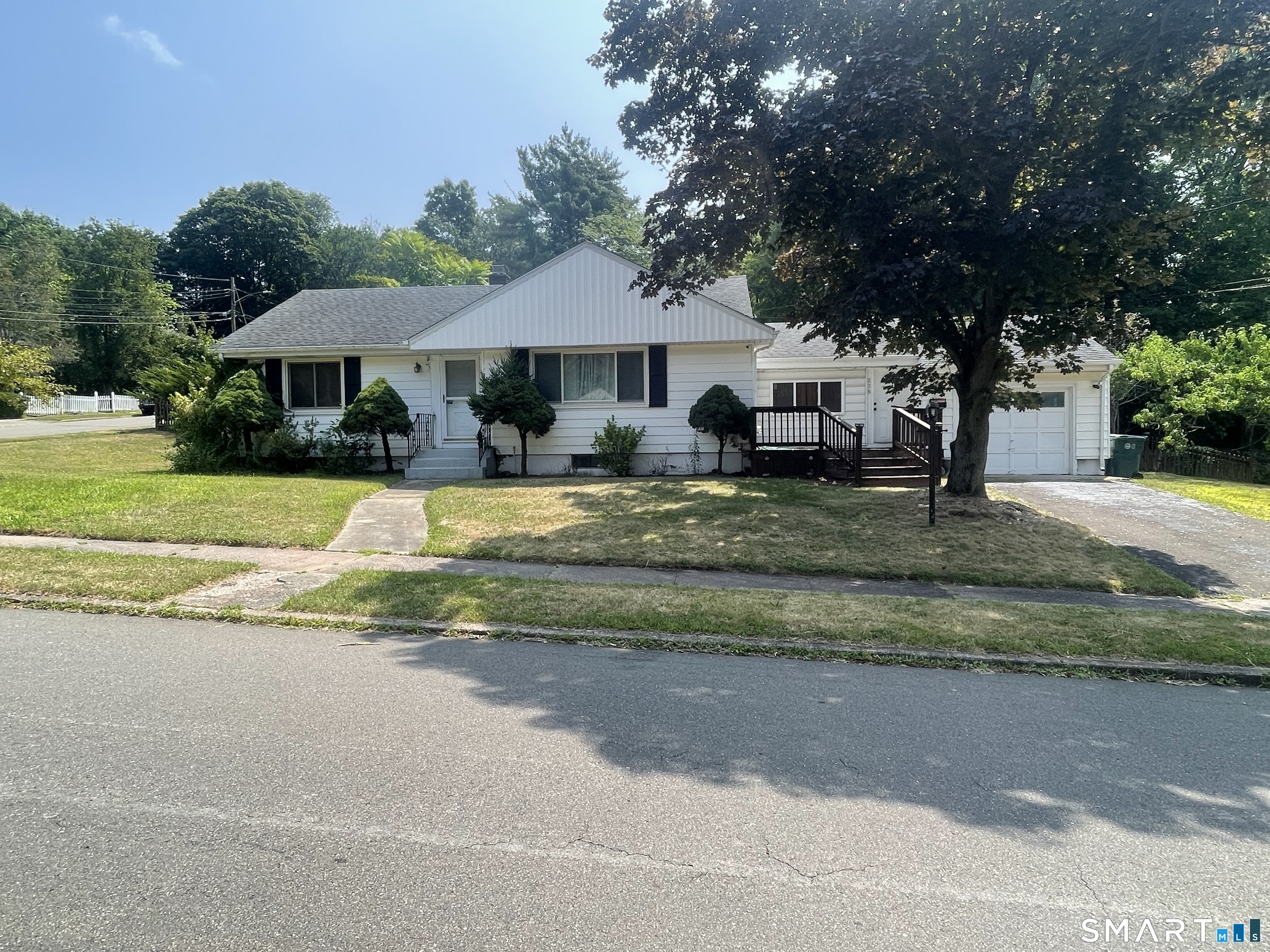 1st image of 225 Blue Hills Ave, Hamden, CT 06514 | MLS# 24200032
