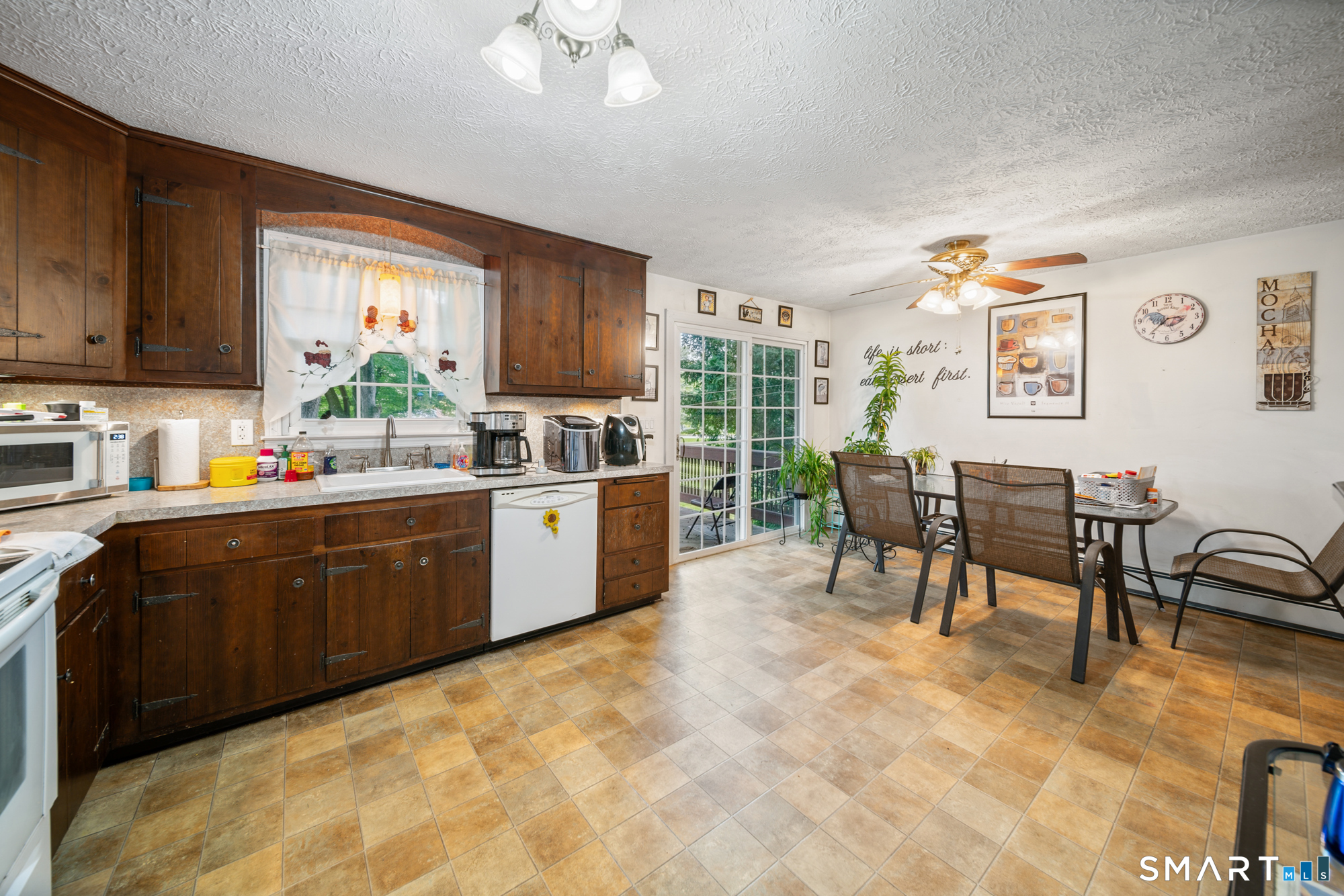 1111 Jerome Avenue photo 6