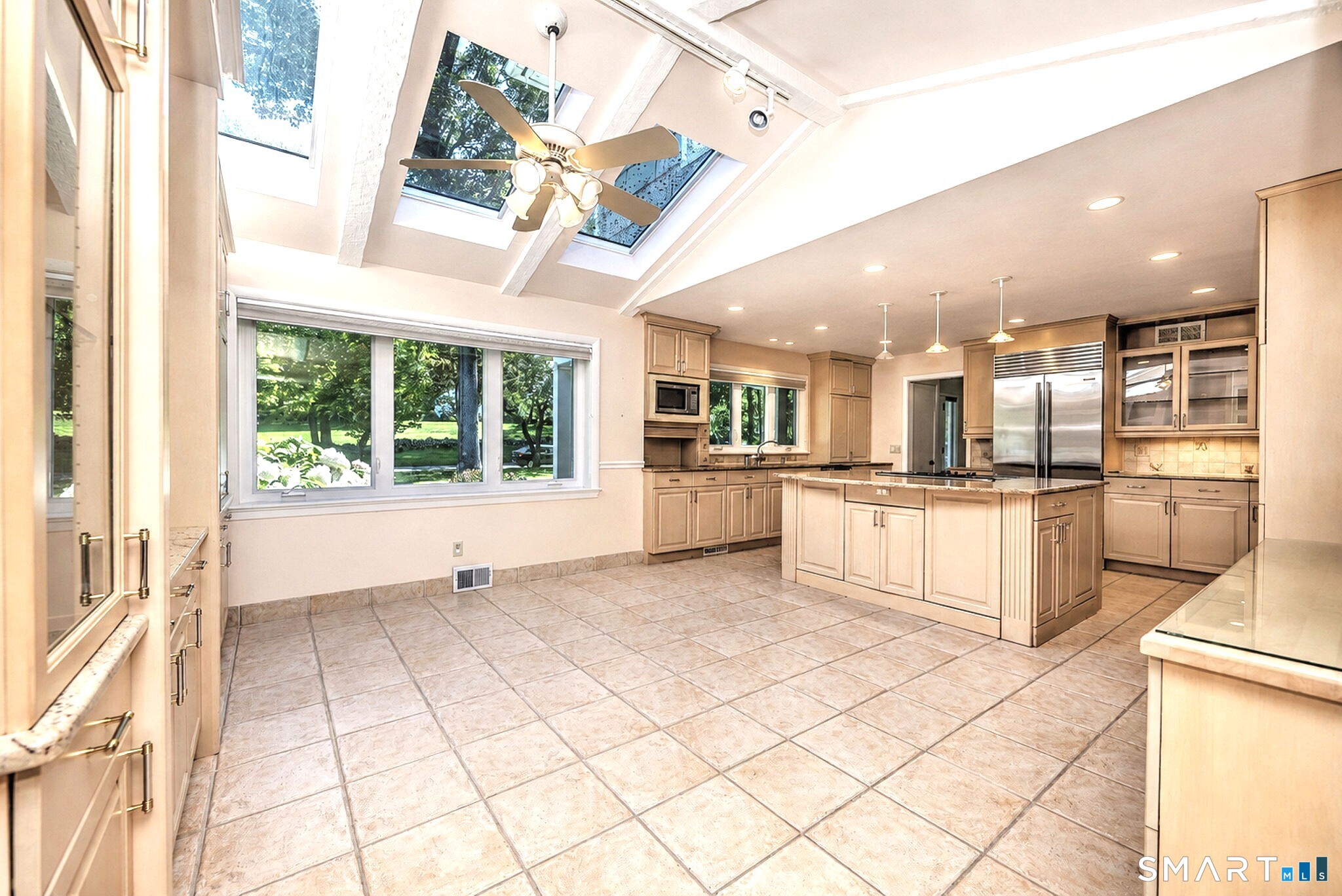 24 Inverness Road photo 6