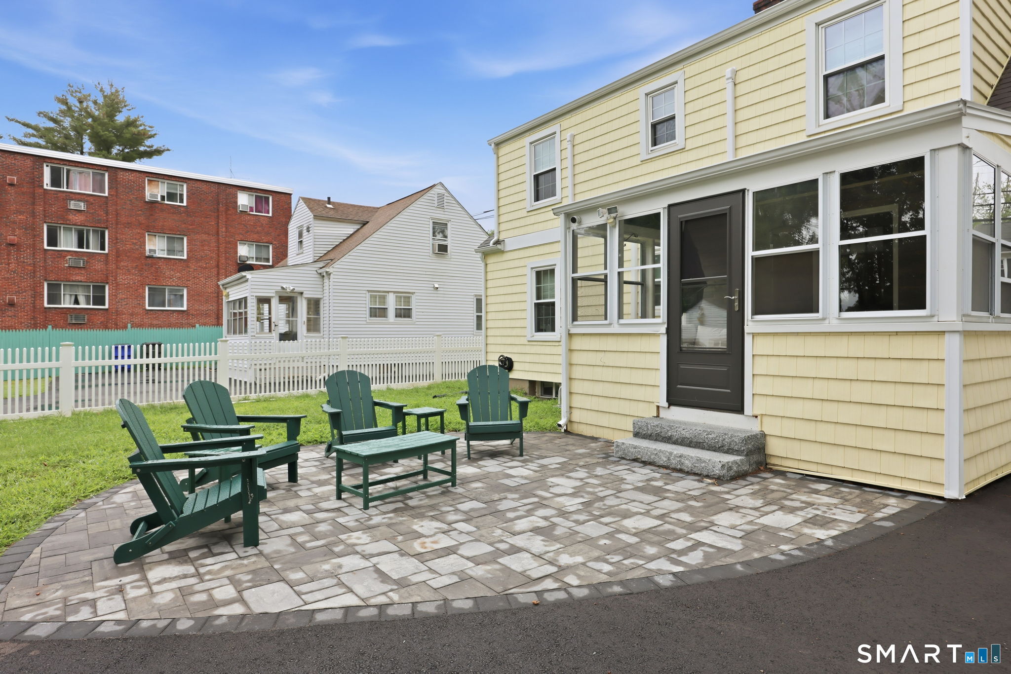 134 Oakwood Avenue photo 18