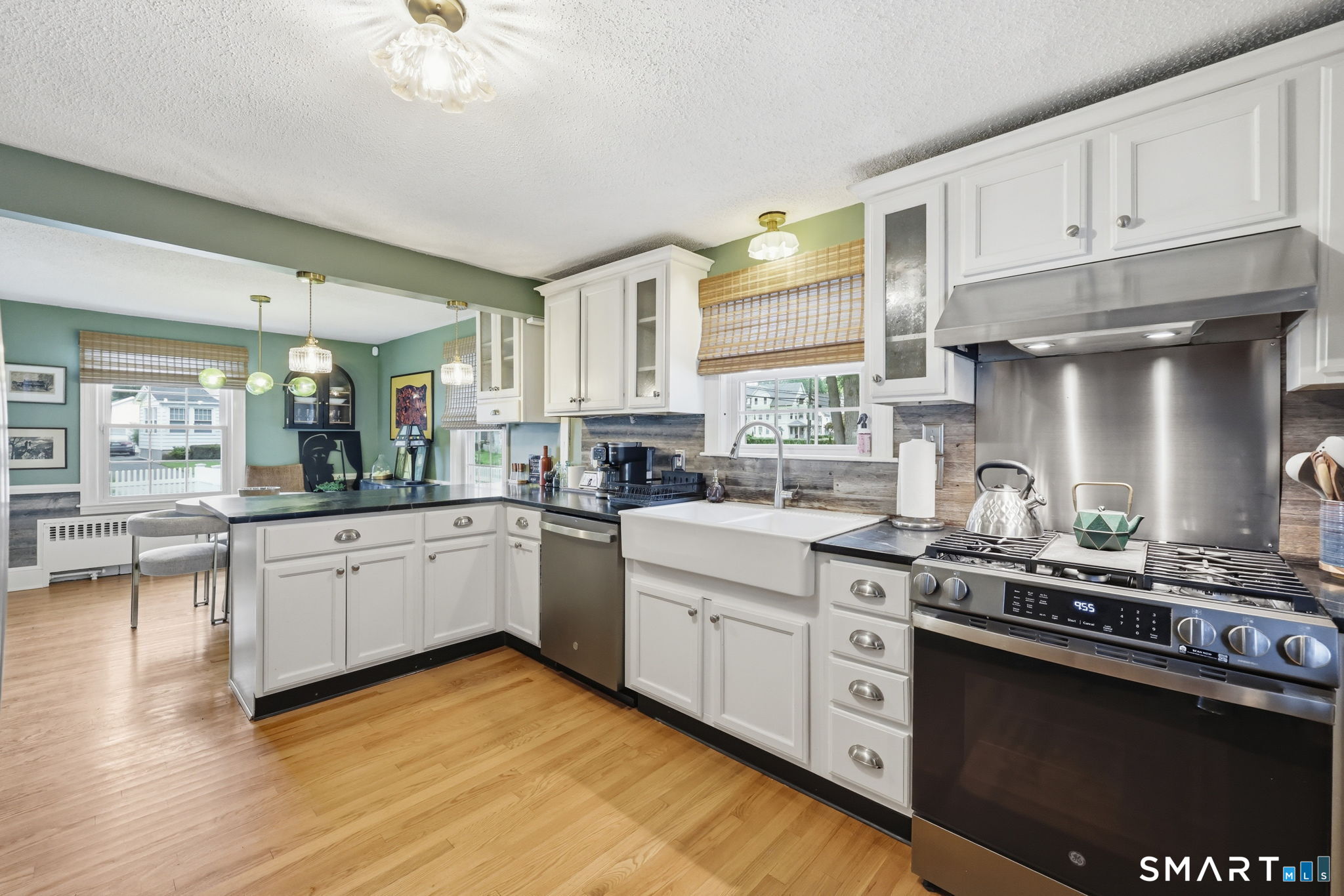 134 Oakwood Avenue photo 10