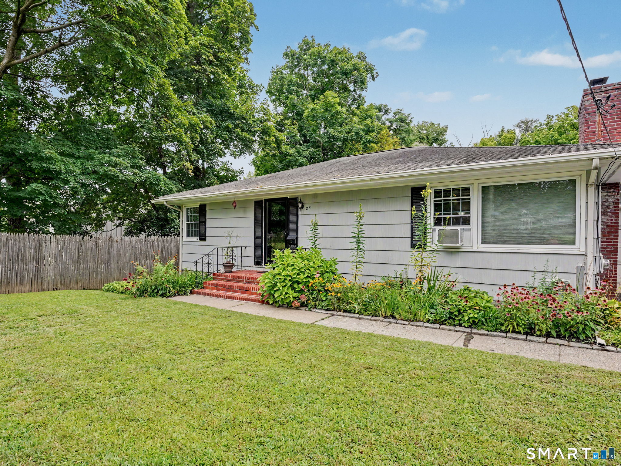 25 Elgin Avenue