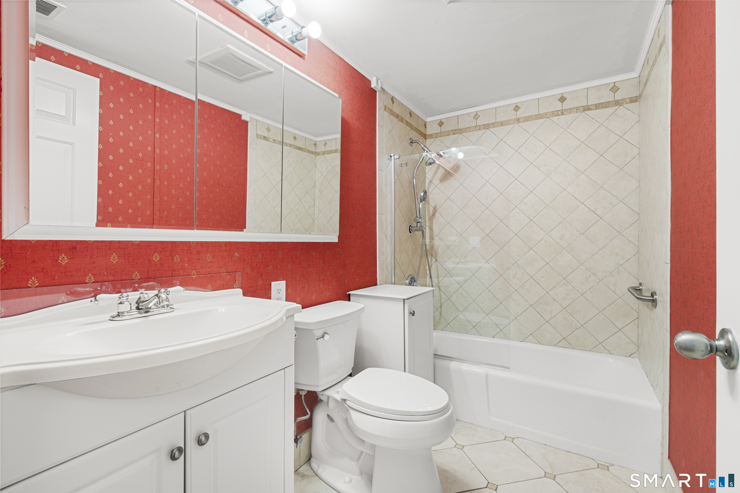 186 Gillies Lane Unit #186 photo 16
