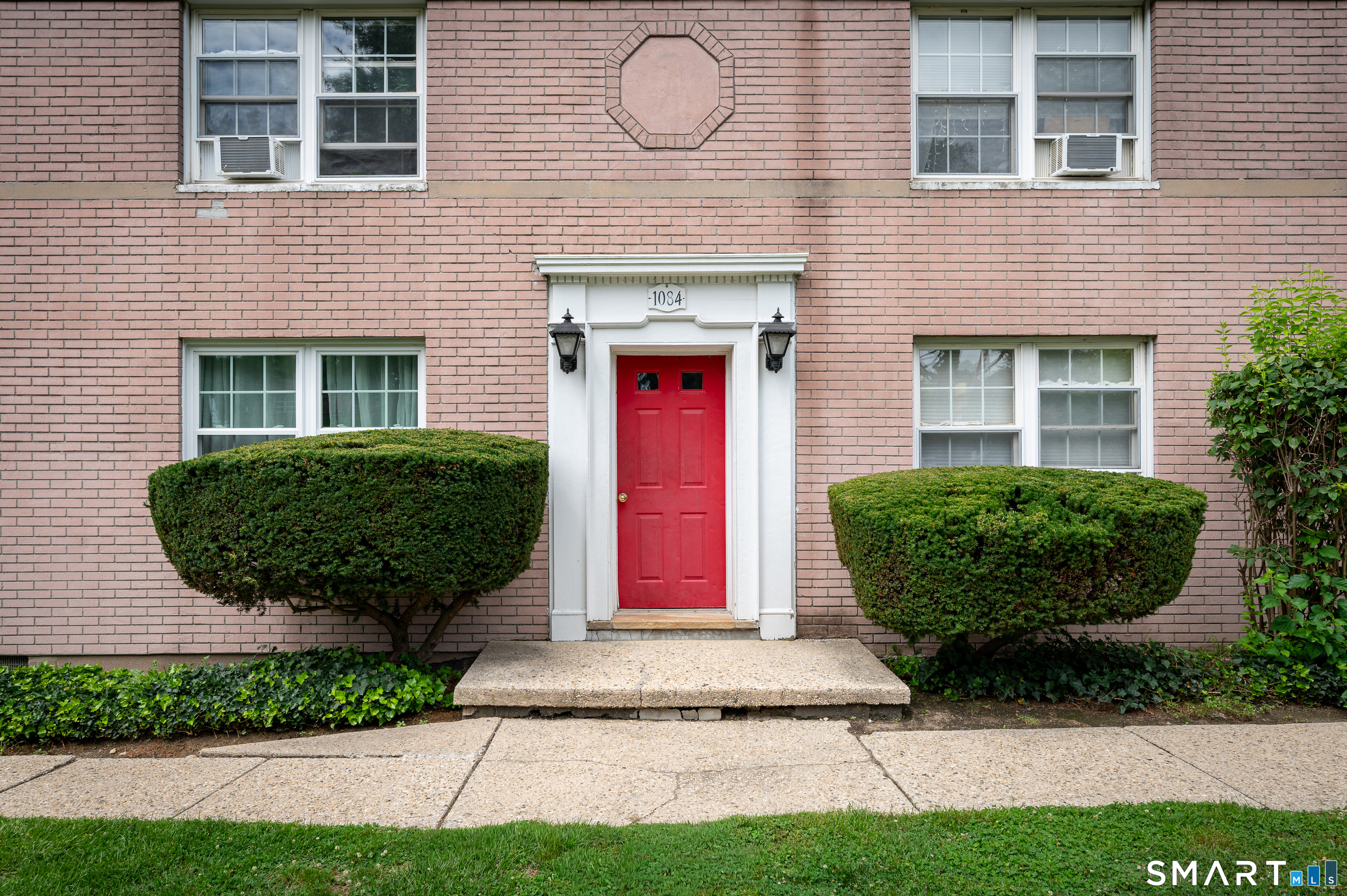 1084 East Main Street Unit #1 photo 27