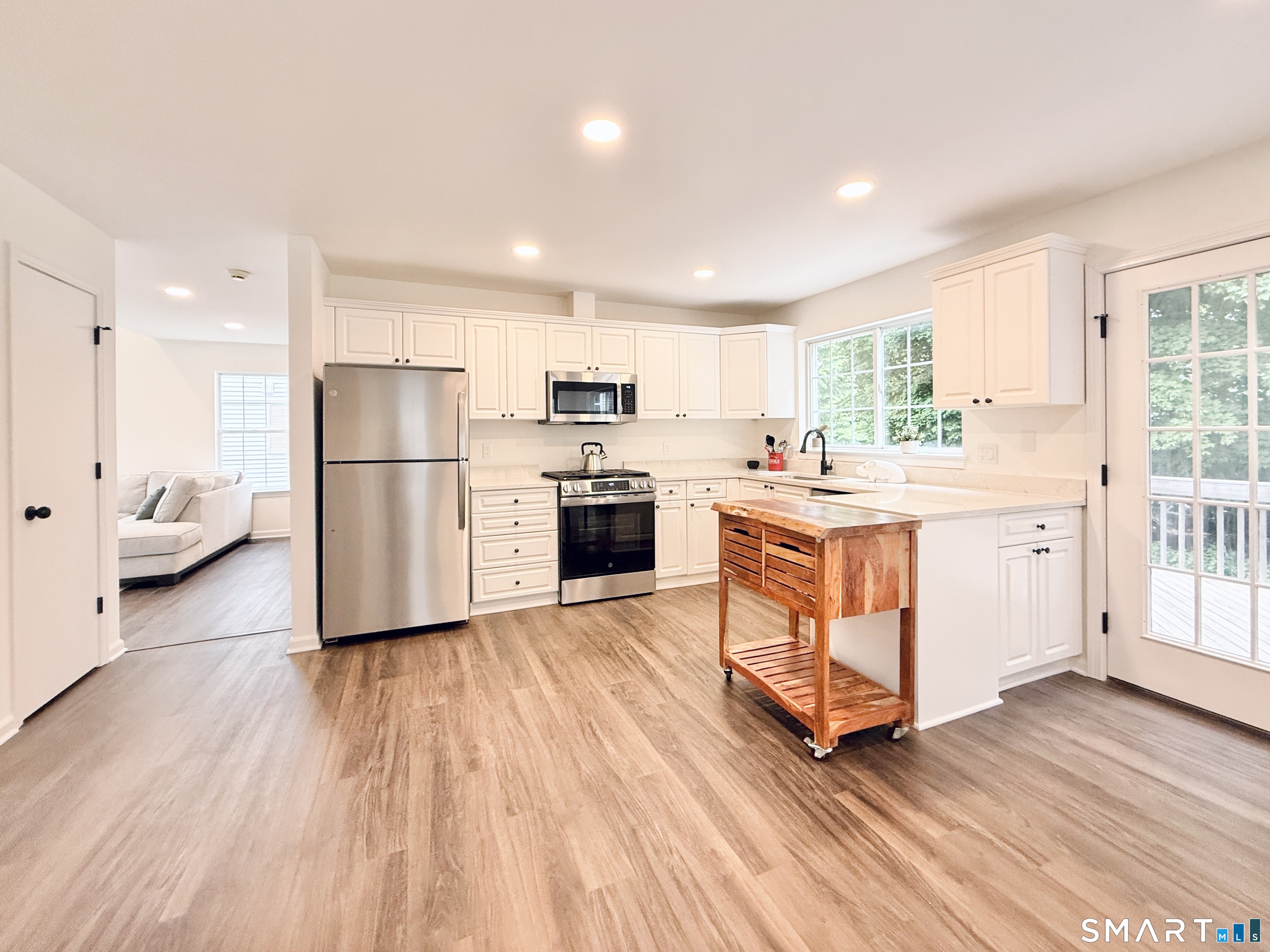 95 Intervale Road, Stamford, Connecticut photo 3