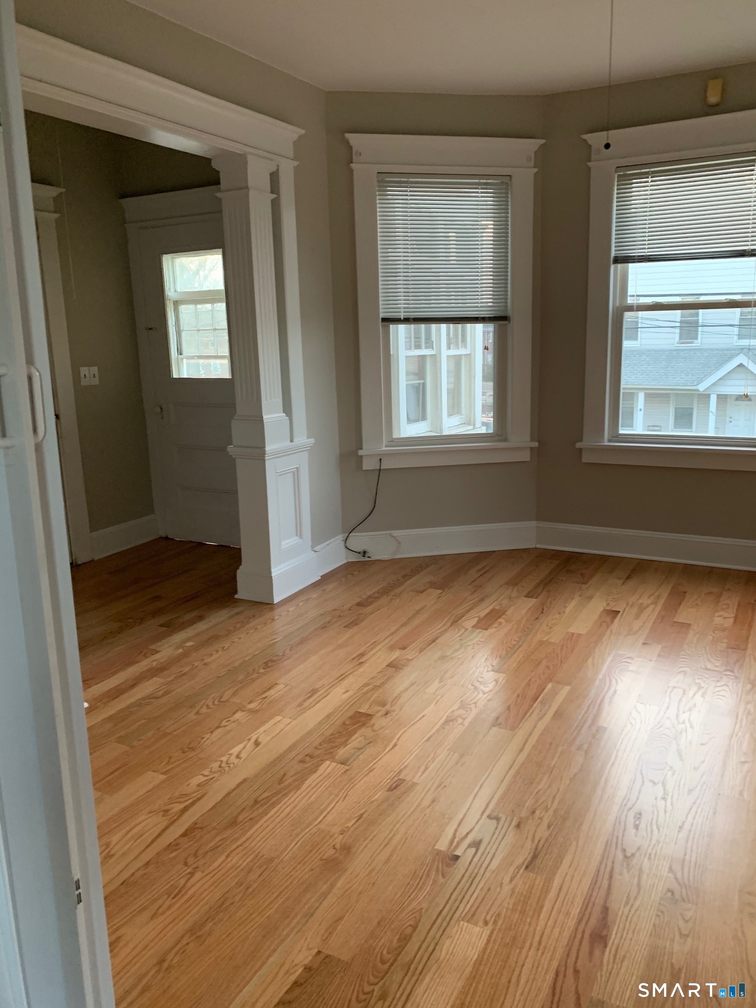 885 Grand Street photo 38
