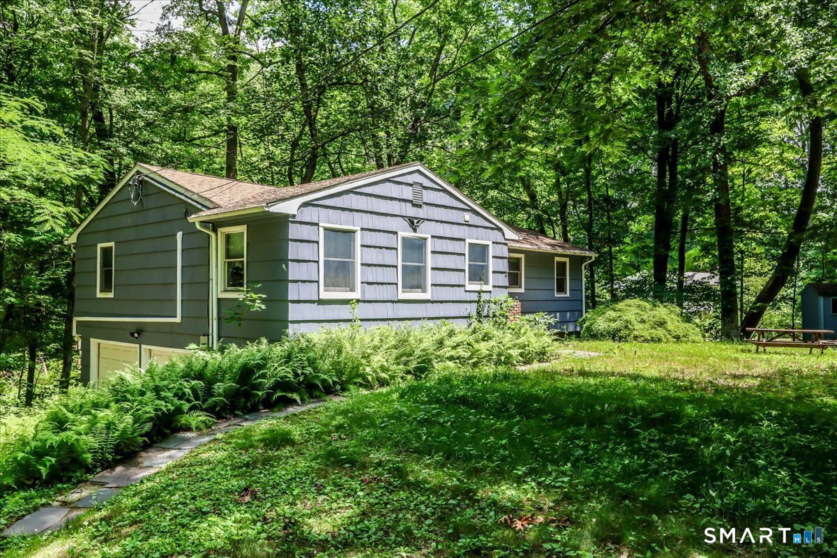 643 Bucks Hill Road photo 23