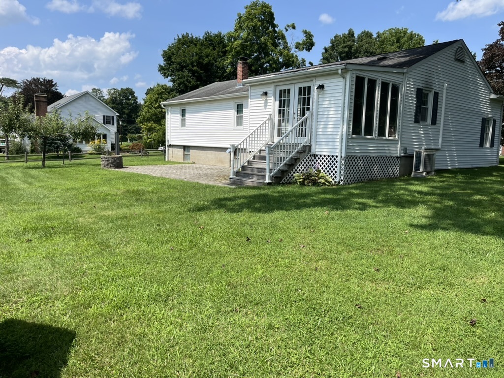 21 Brookfield Meadows Road photo 2