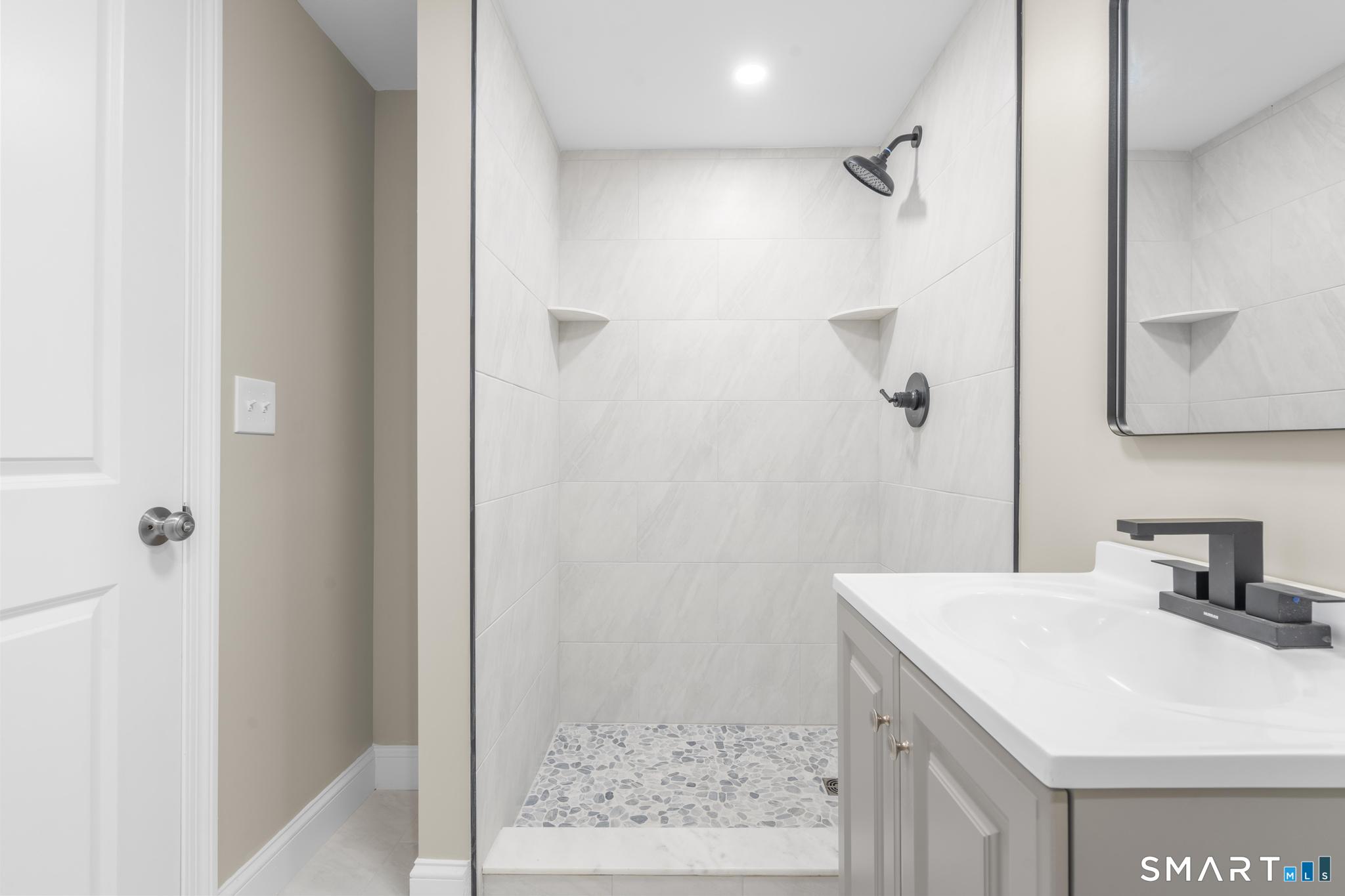 57 Soundview Avenue photo 21
