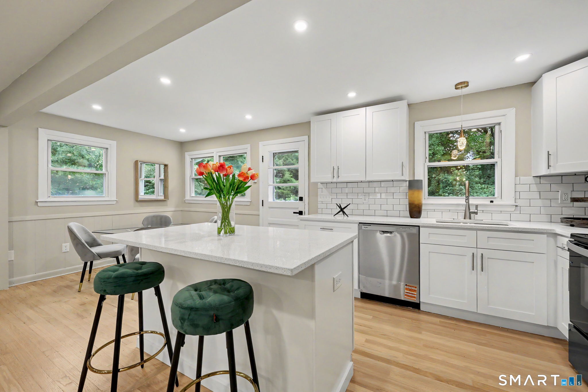 1 Winfield Avenue photo 14