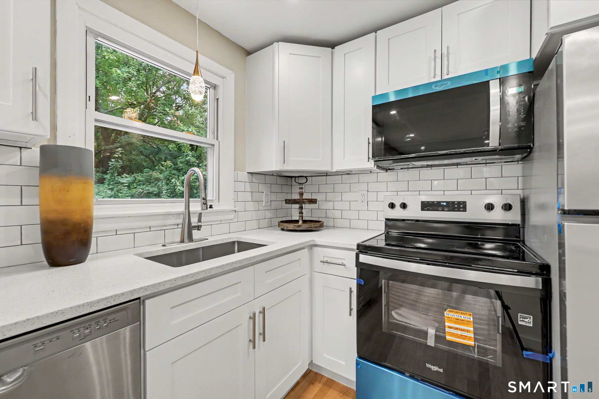 1 Winfield Avenue photo 15