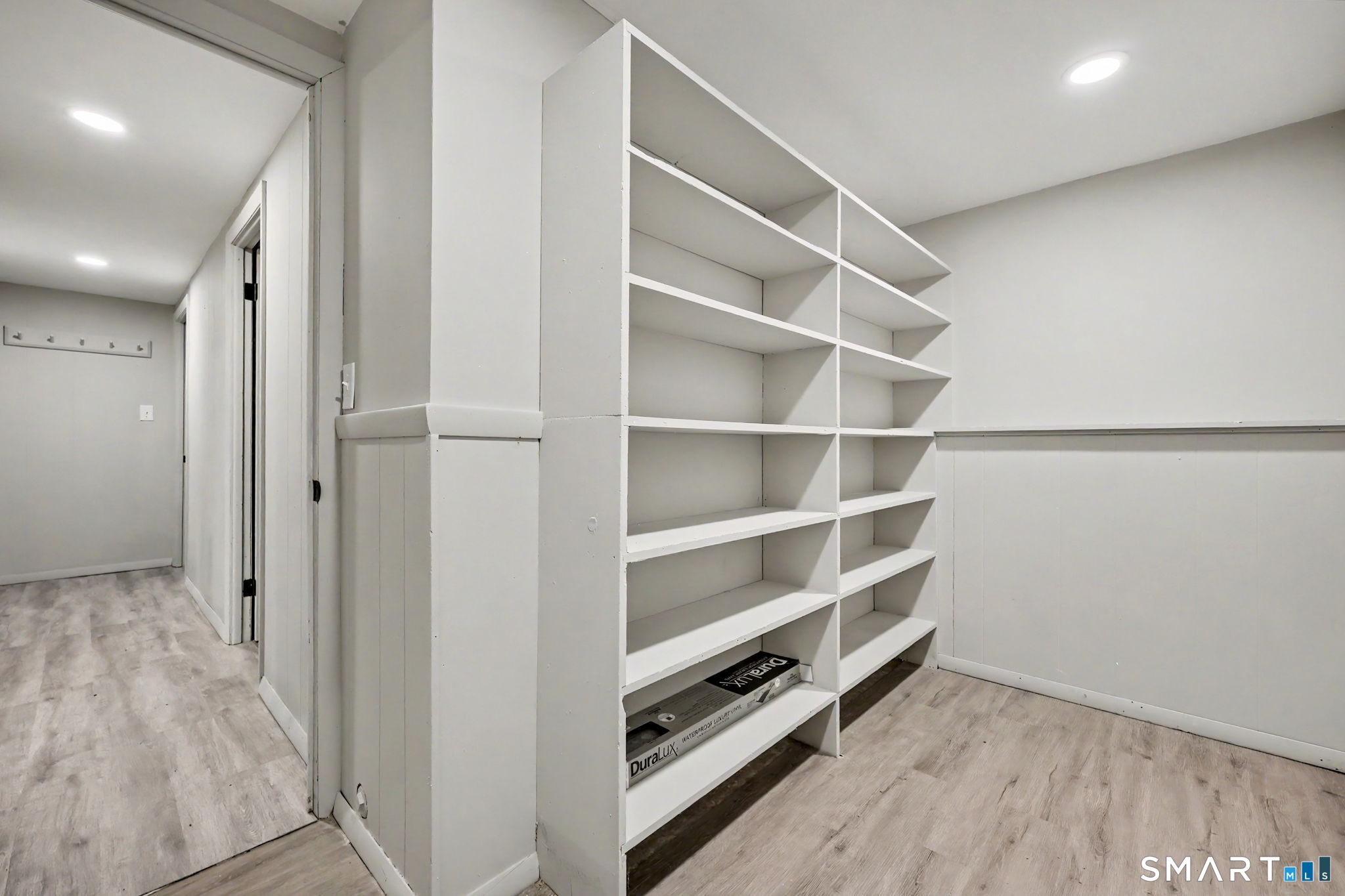 1 Winfield Avenue photo 28