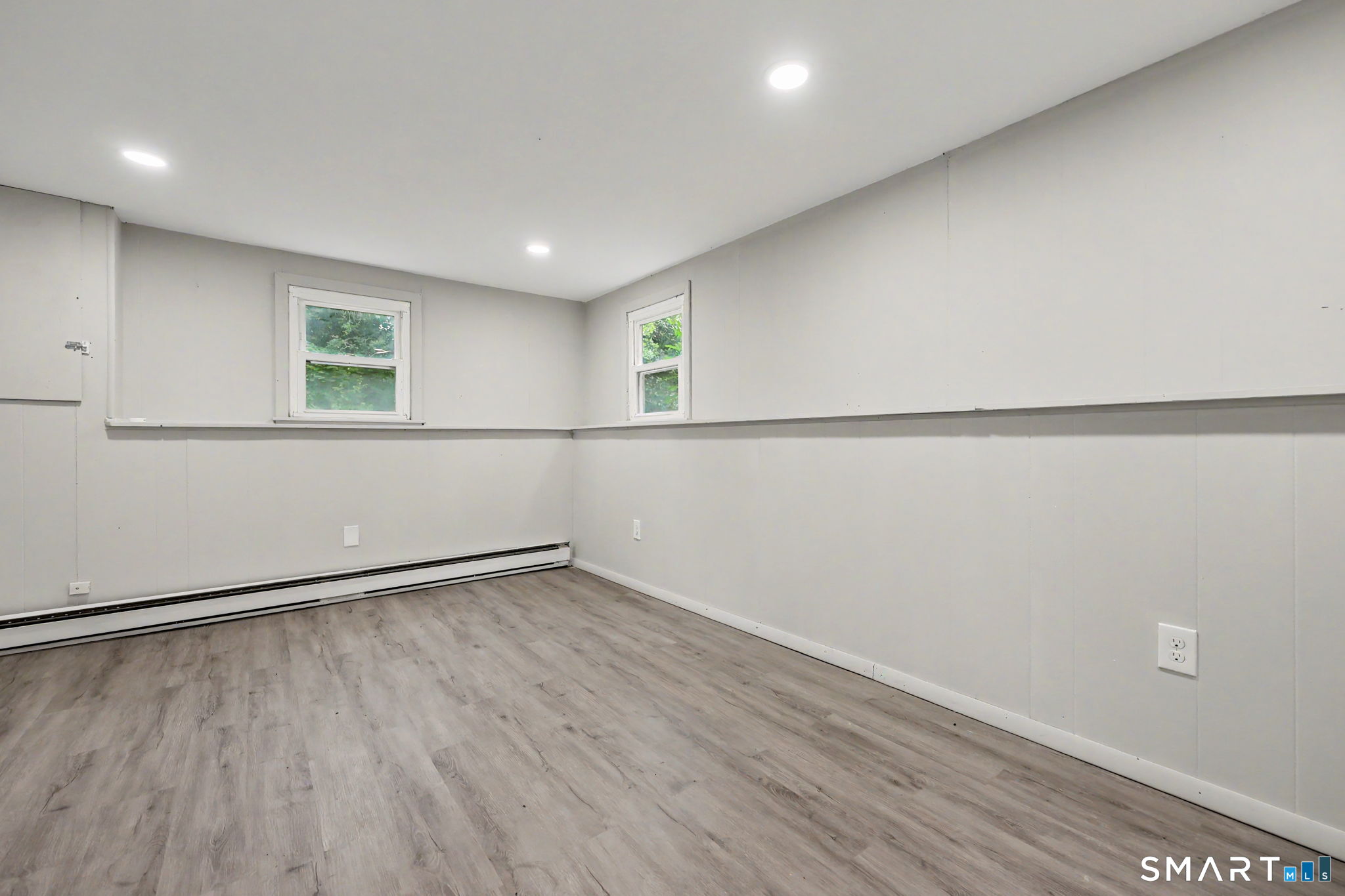 1 Winfield Avenue photo 32