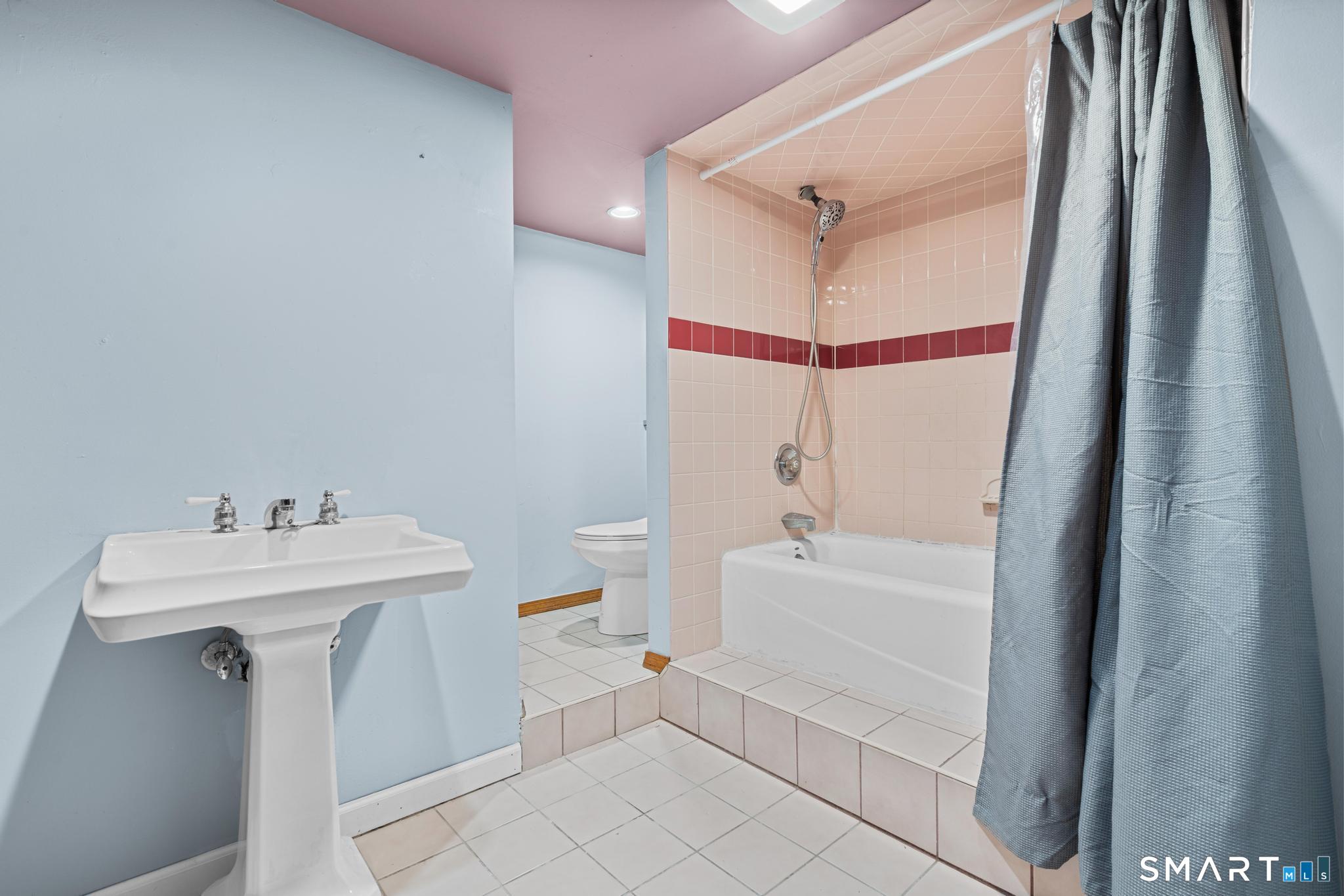 55 Guzzi Drive photo 29