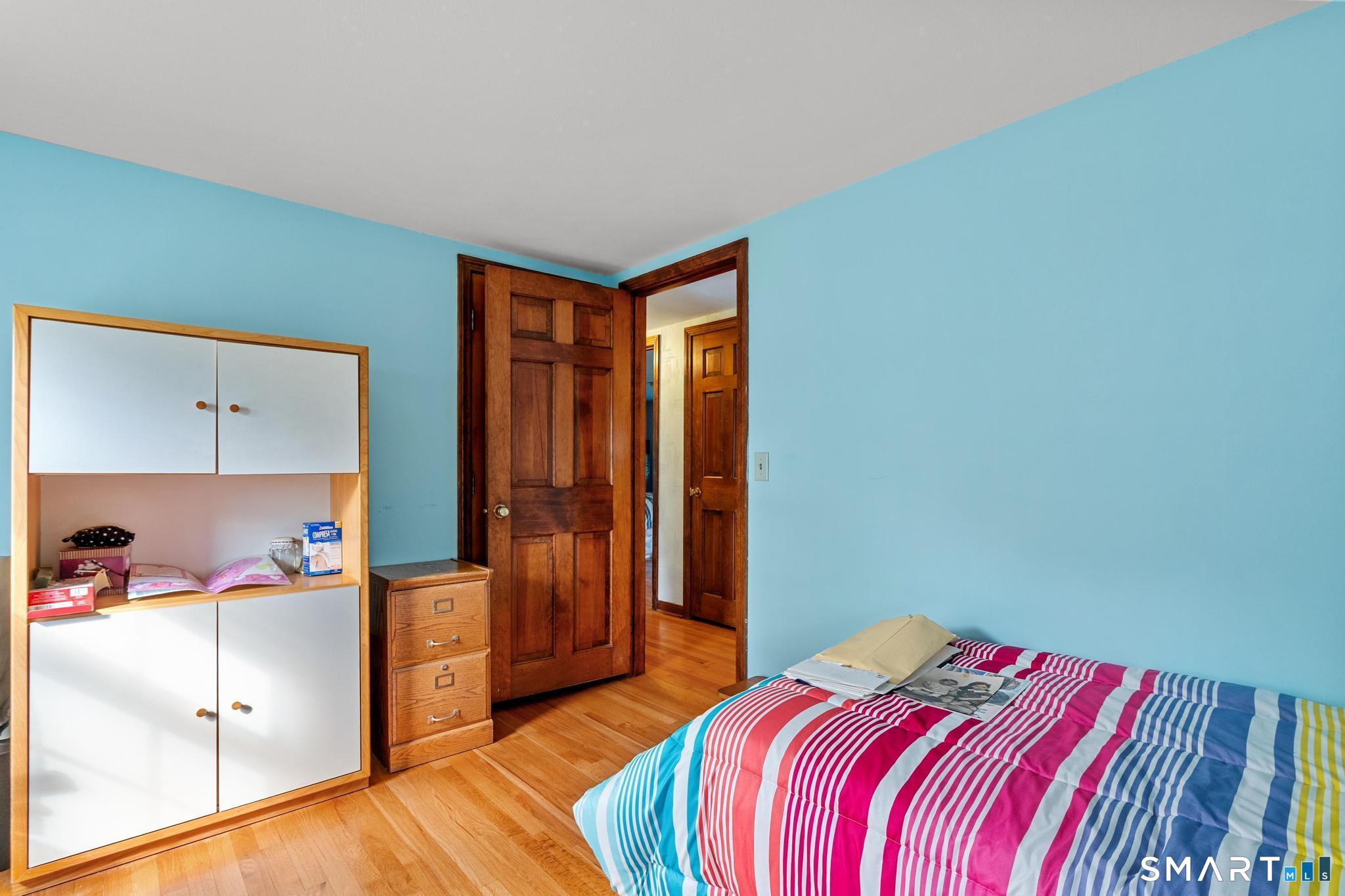 8 Robert Street photo 23