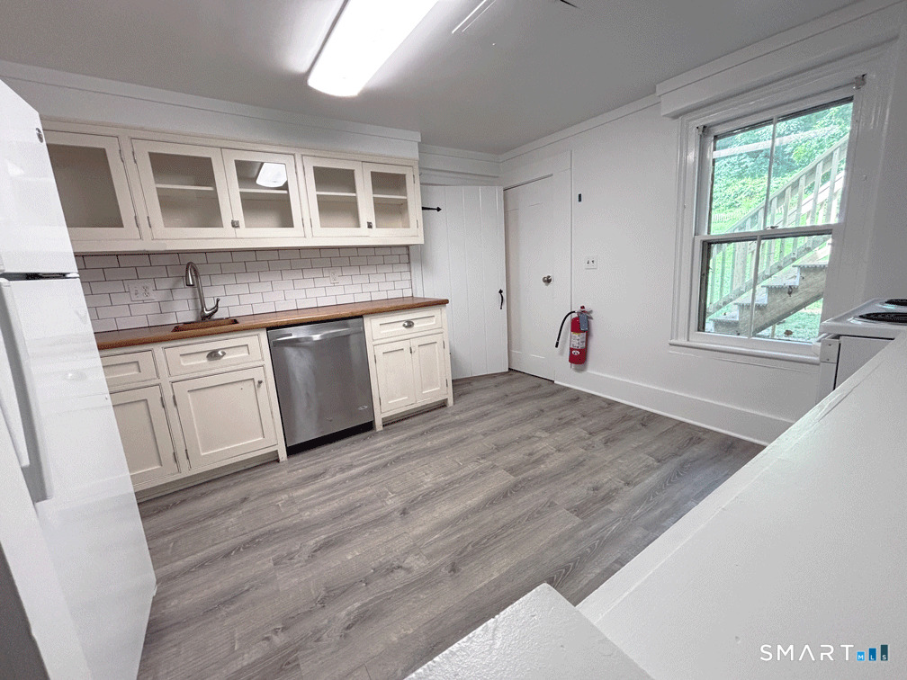 503 Danbury Road Unit #1 photo 8