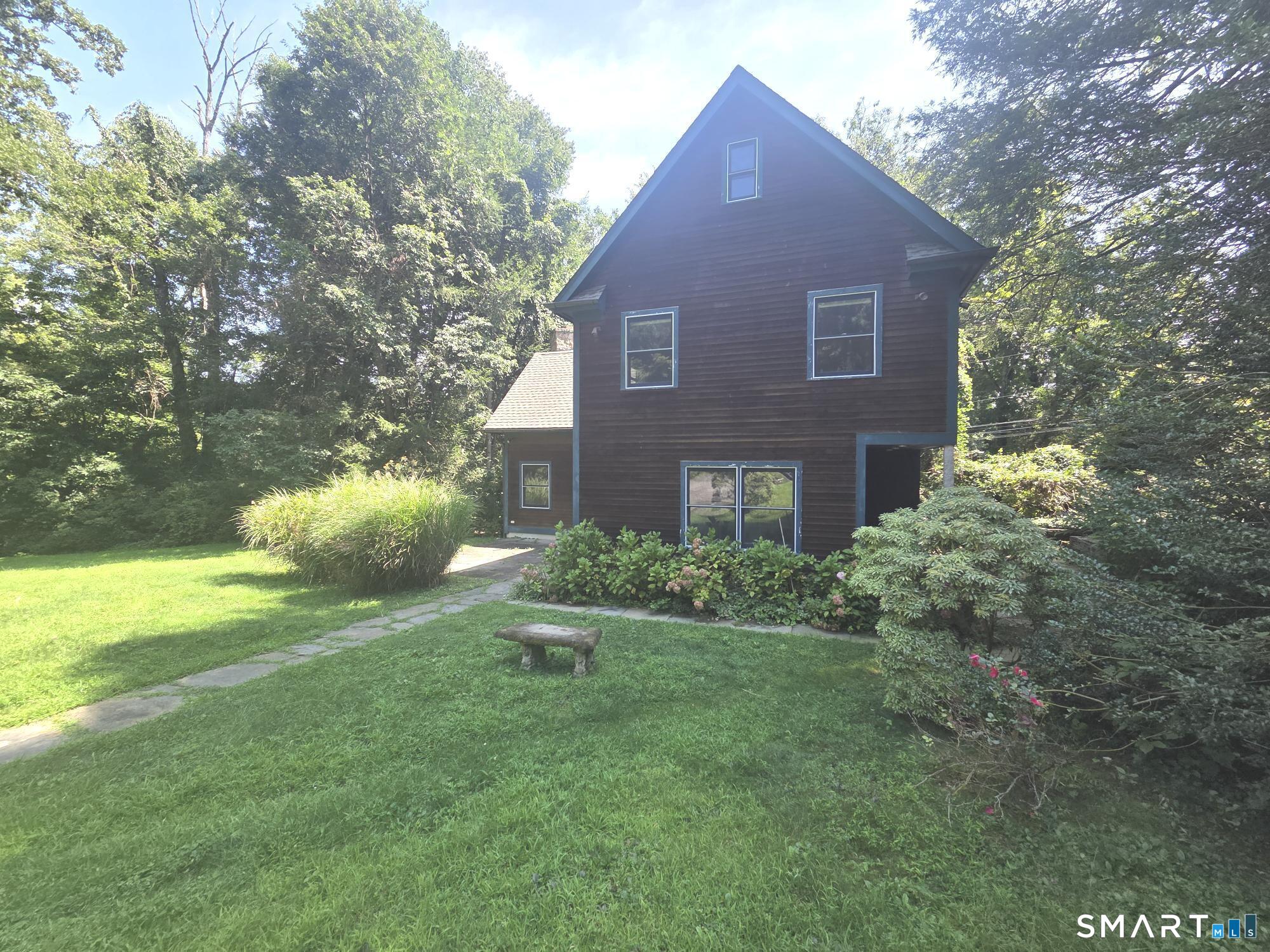 298 Erskine Road, Stamford, Connecticut photo 1