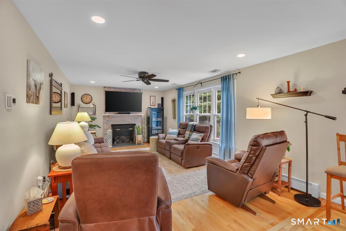 37 Woodfields Drive photo 11