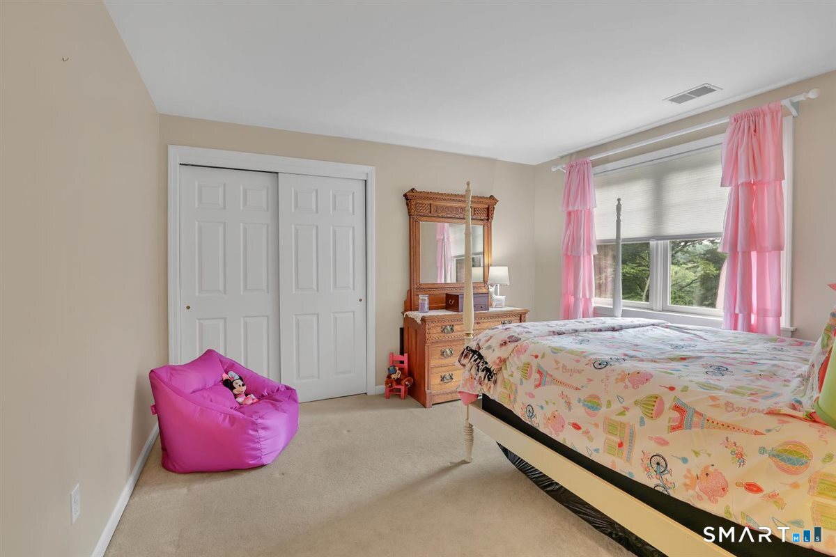 37 Woodfields Drive photo 29
