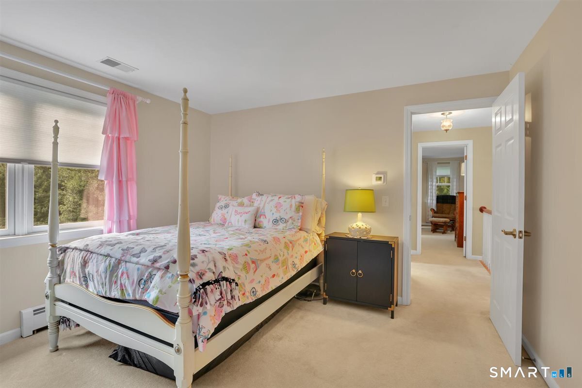 37 Woodfields Drive photo 30