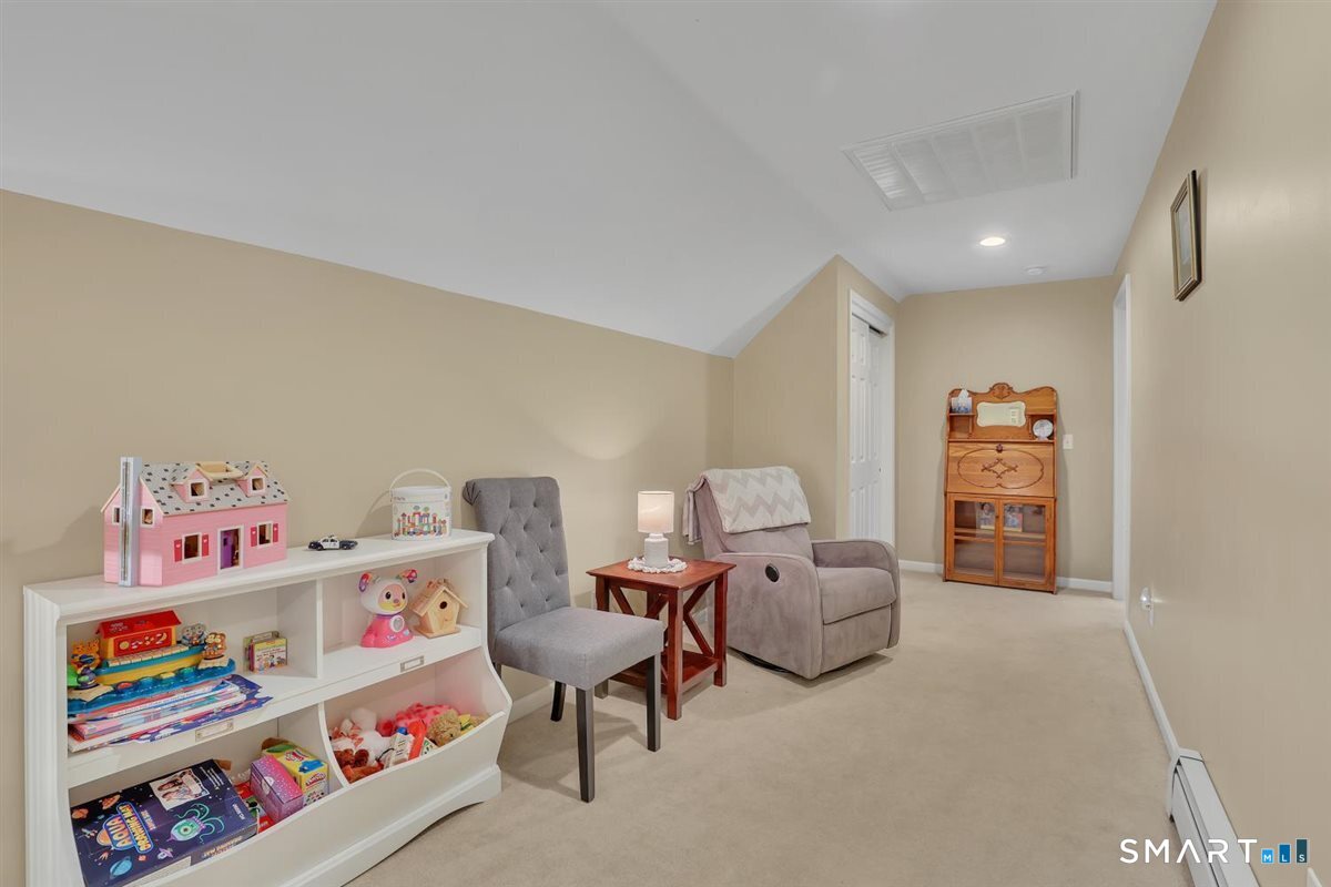 37 Woodfields Drive photo 36
