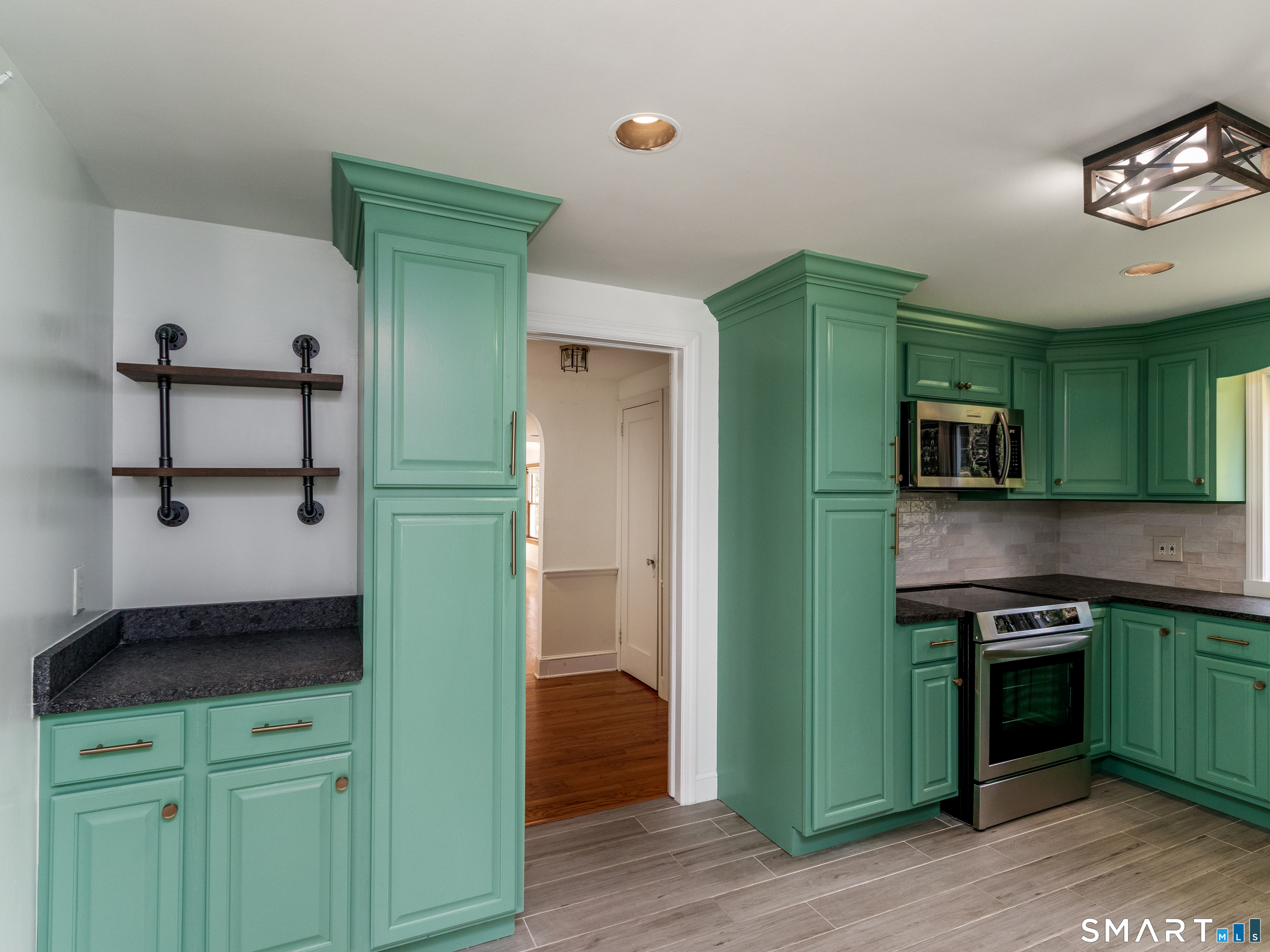 1690 Ridge Road photo 17
