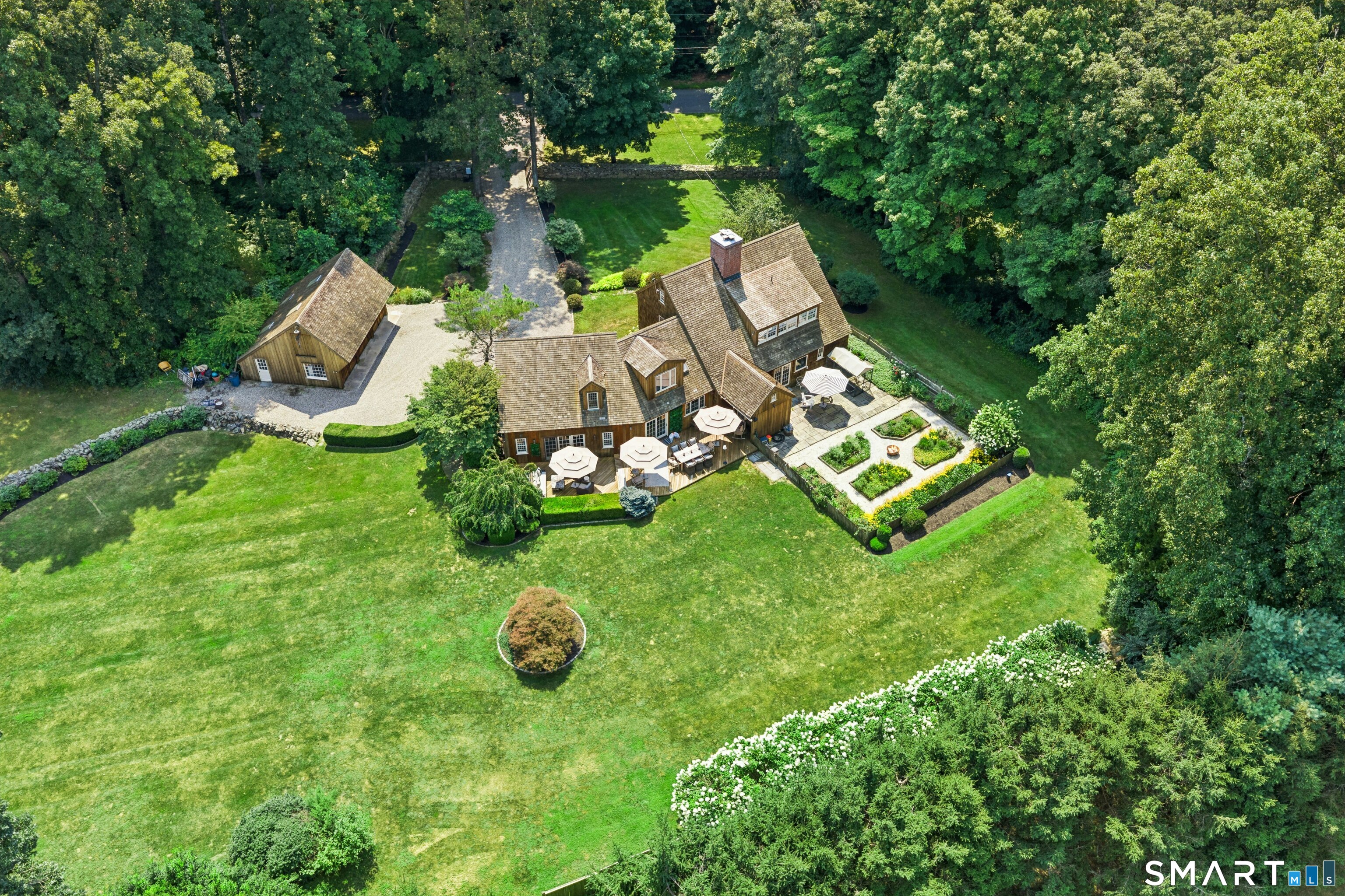 130 Freeborn Road photo 36