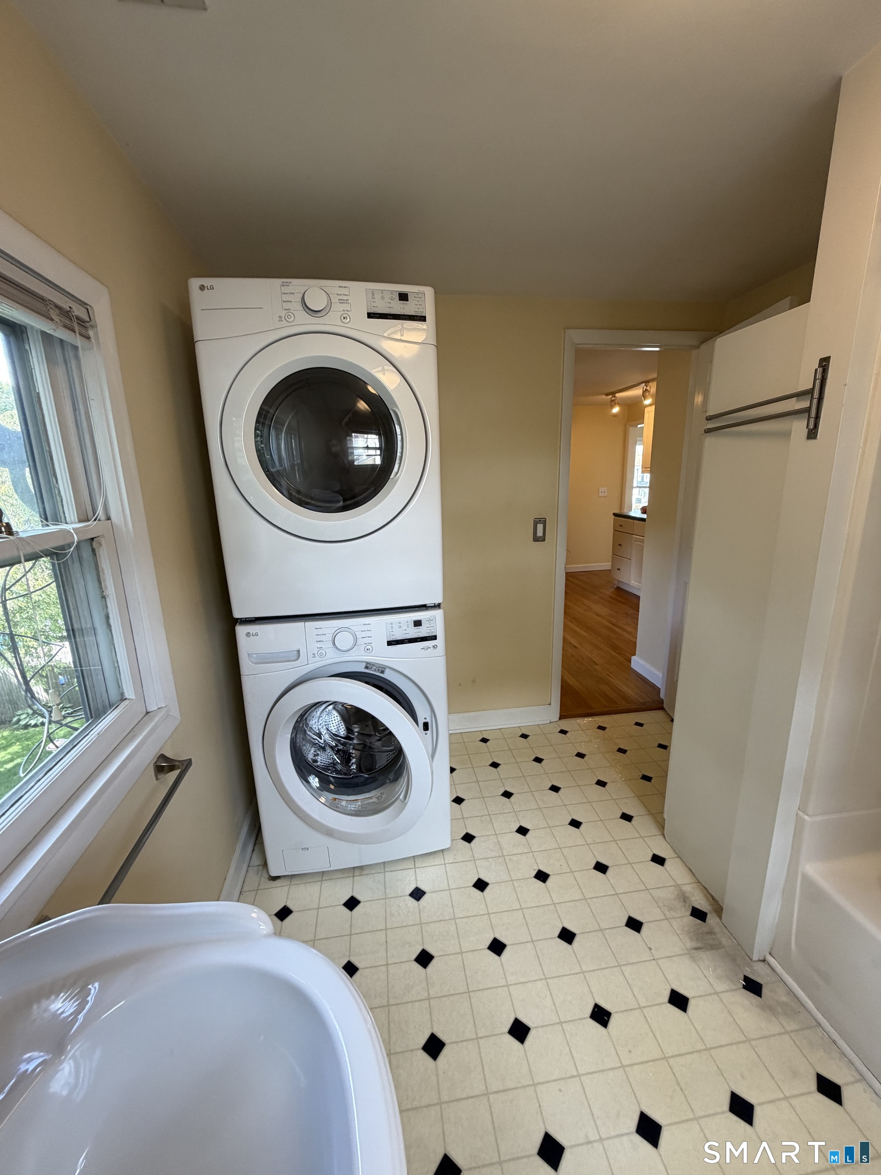 28 Davis Street Unit #2 photo 19
