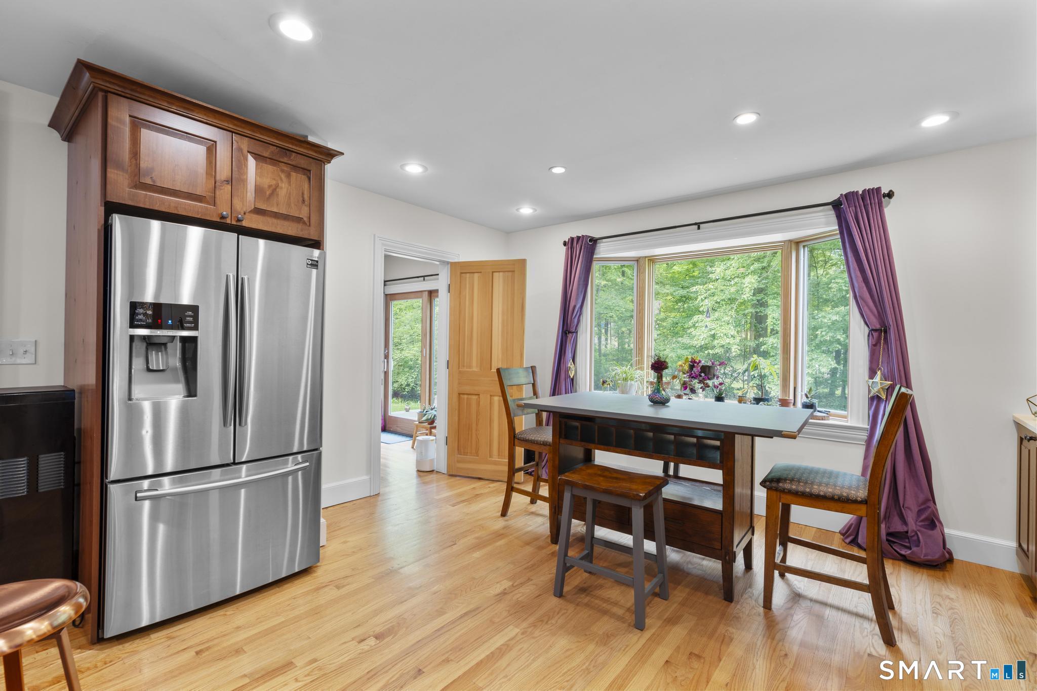 35 Armstrong Road photo 11