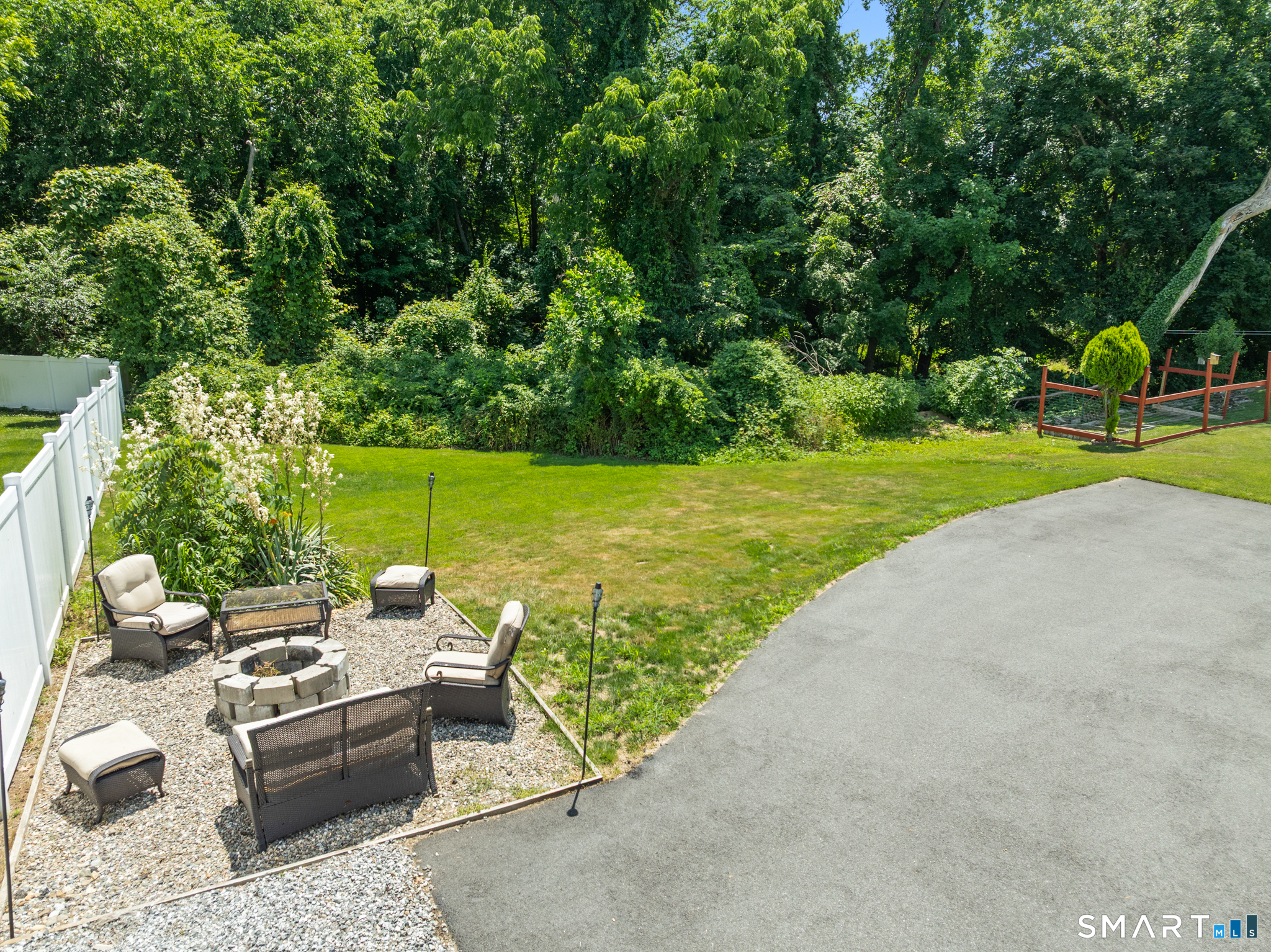 30 Lansing Avenue photo 22