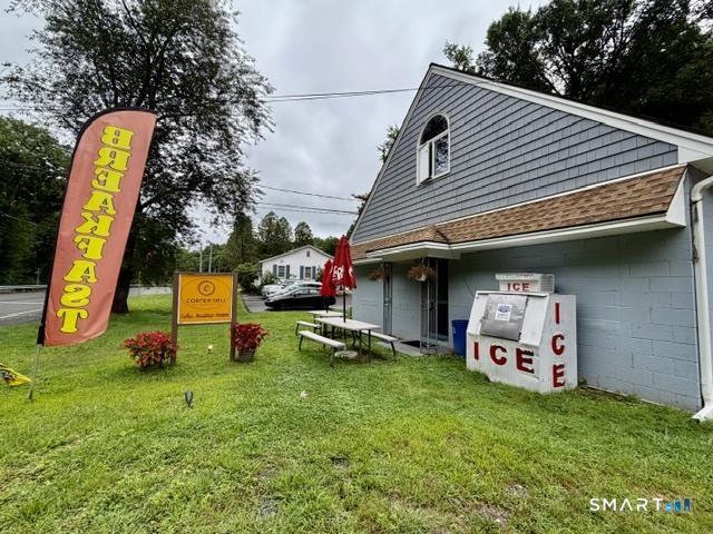 132 New Haven Road photo 5