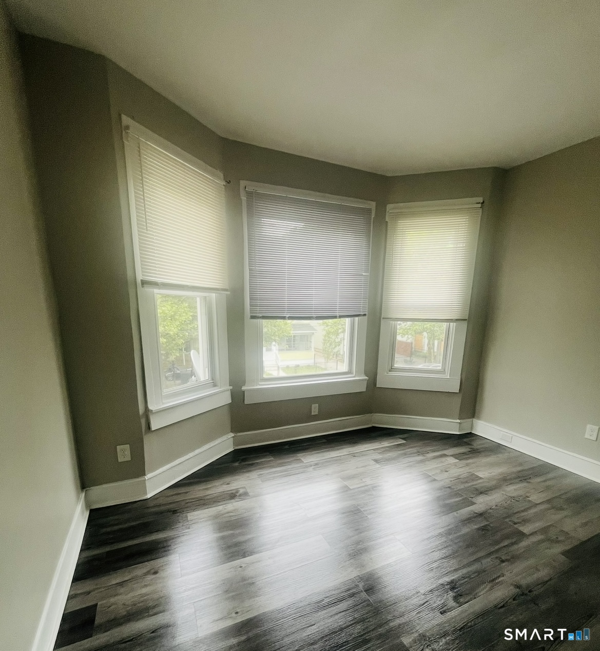 622 Winchester Avenue photo 3