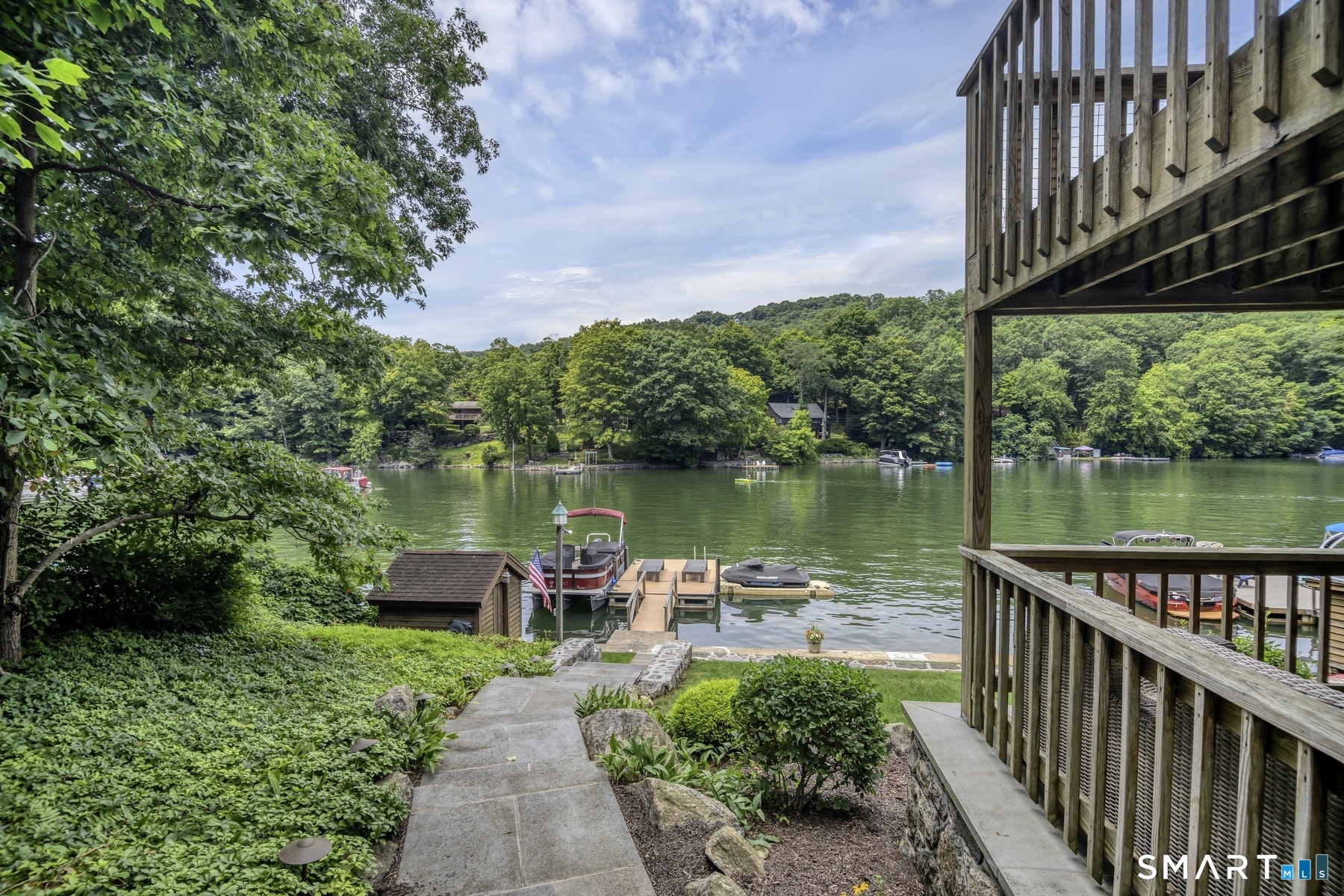 11 Candlewood Road photo 4