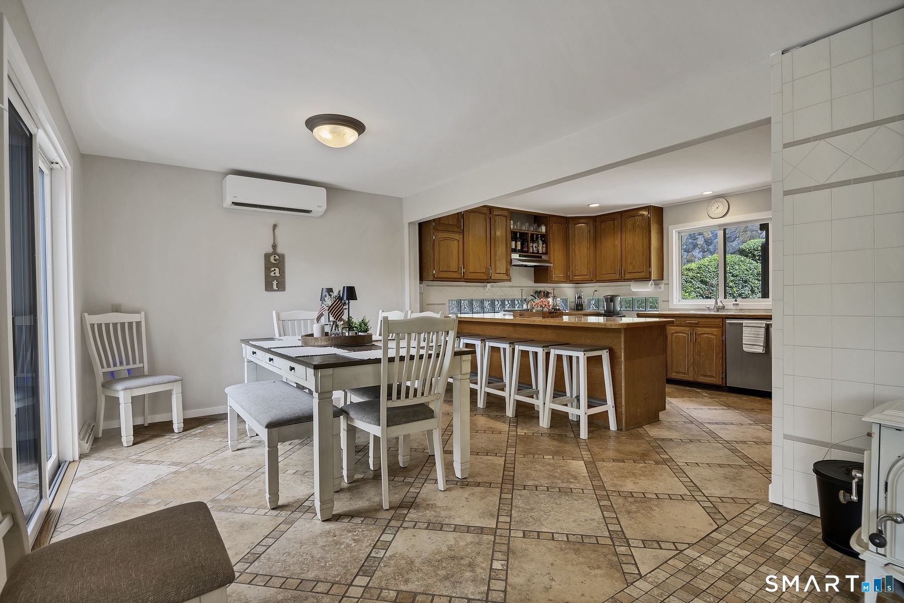 11 Candlewood Road photo 5
