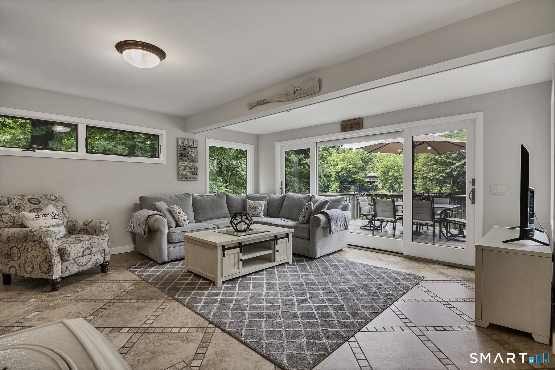11 Candlewood Road photo 11
