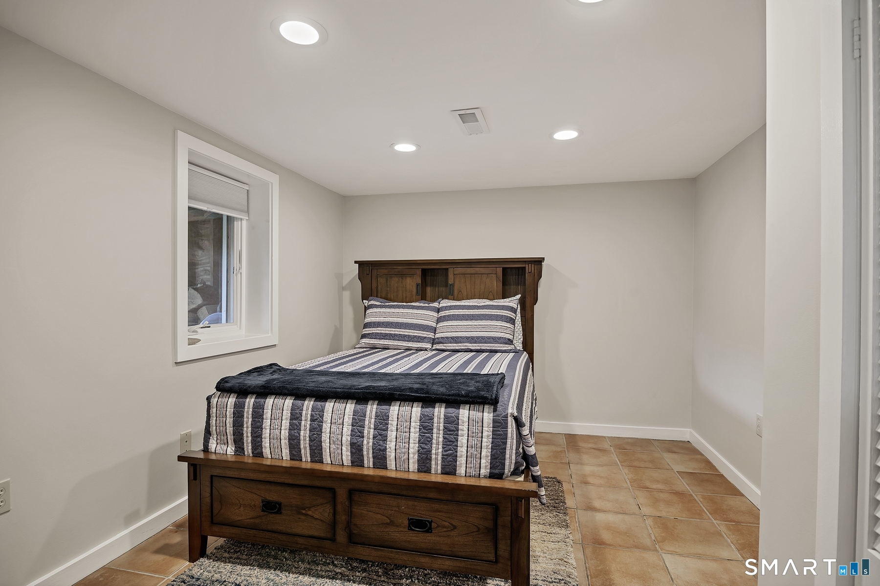 11 Candlewood Road photo 20