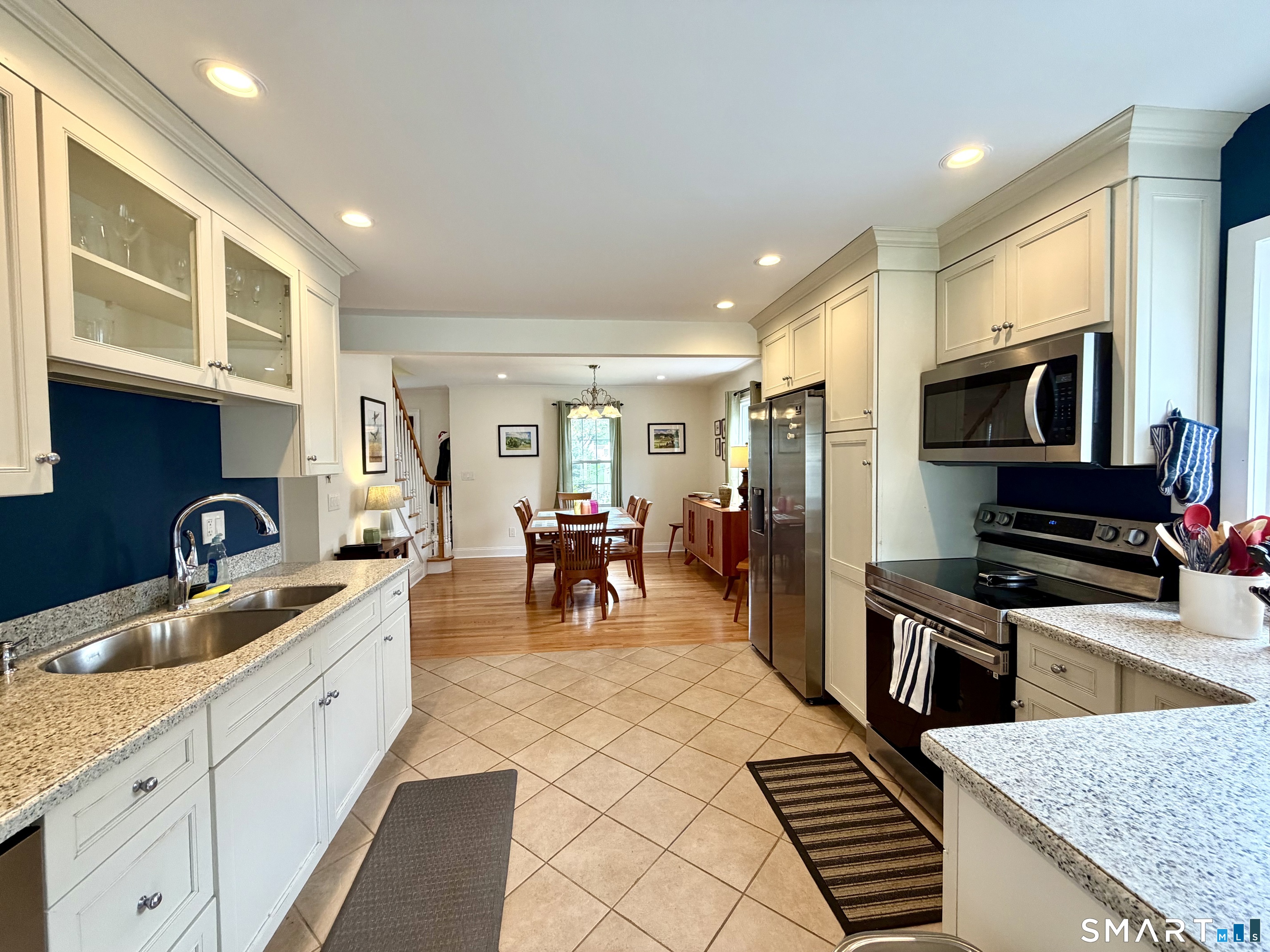 52 Barbara Drive photo 8