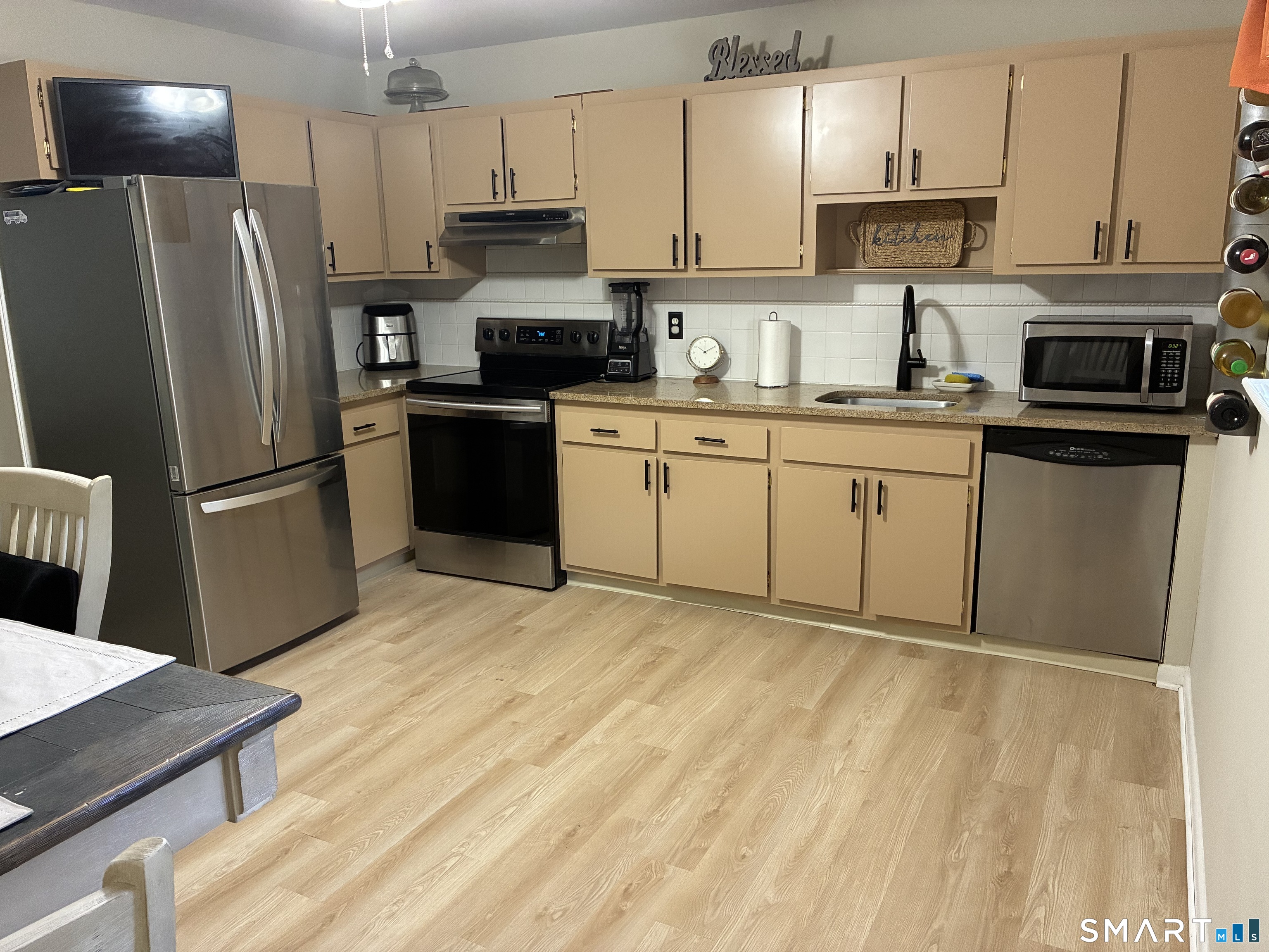 125 Lawn Avenue Unit #B6 photo 9