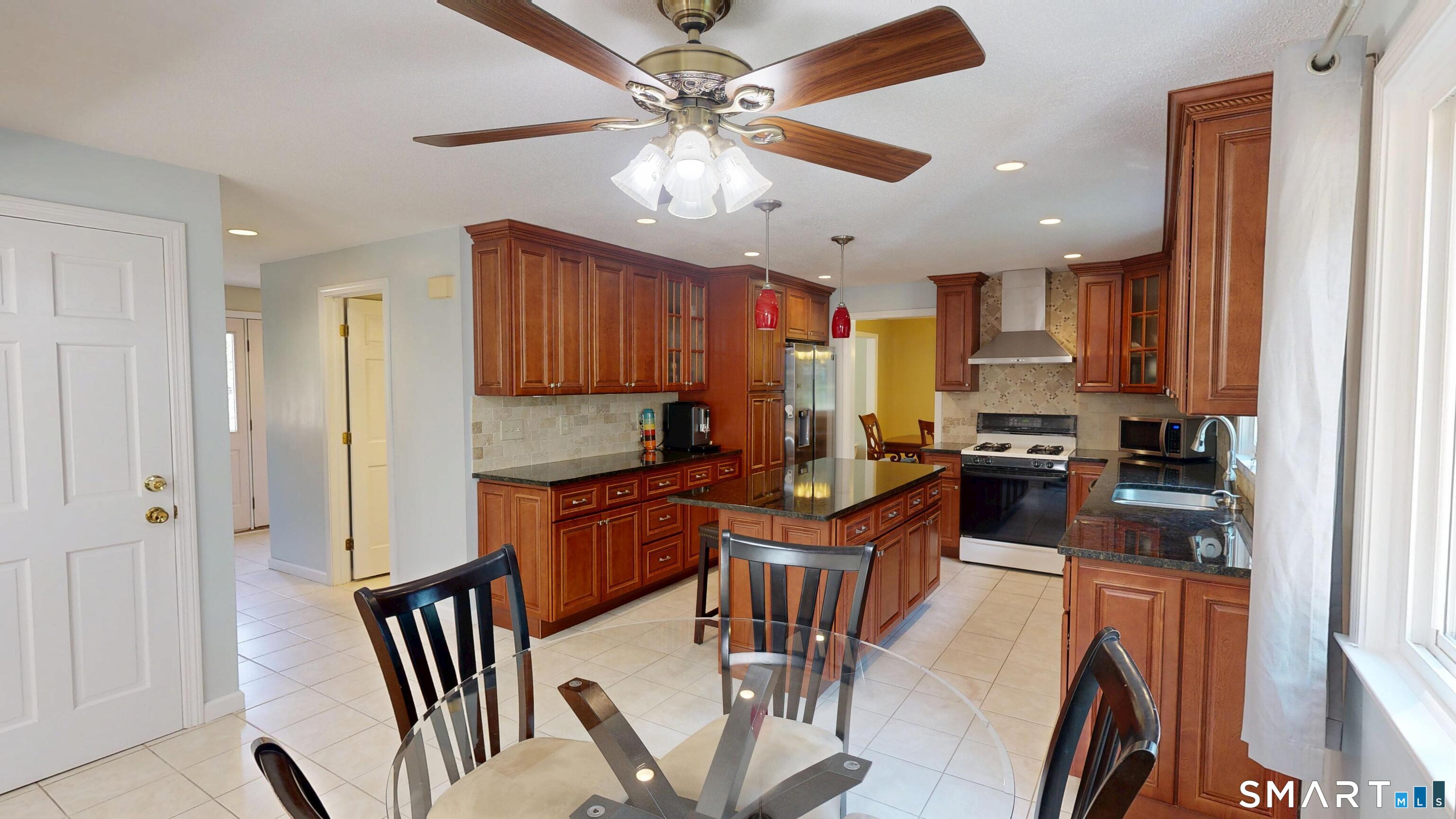 7 Deepwood Drive photo 11