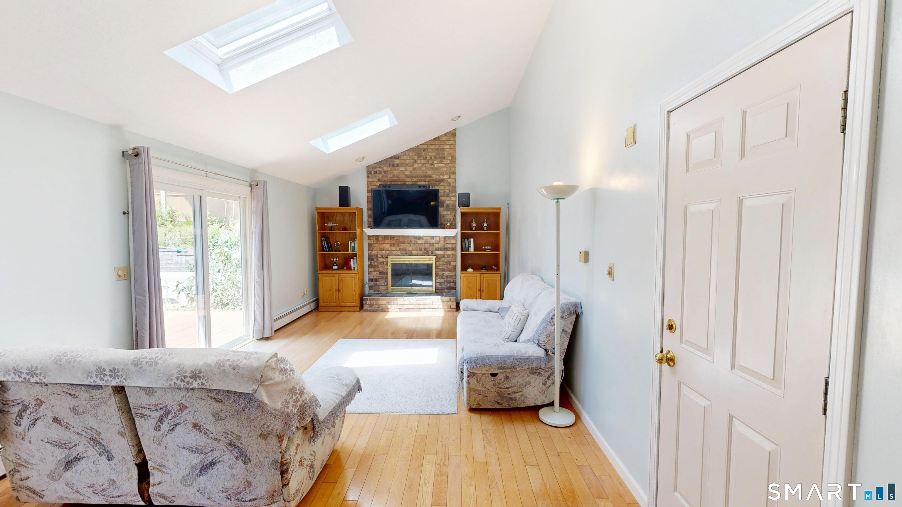 7 Deepwood Drive photo 17
