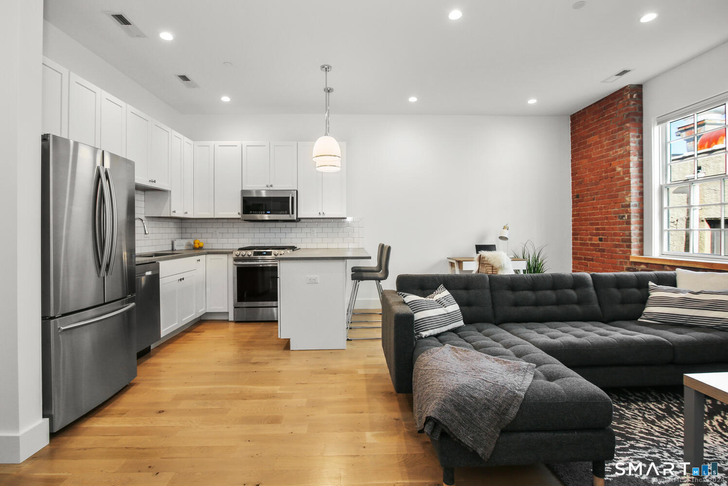 191 Summer Street Unit #4 photo 2