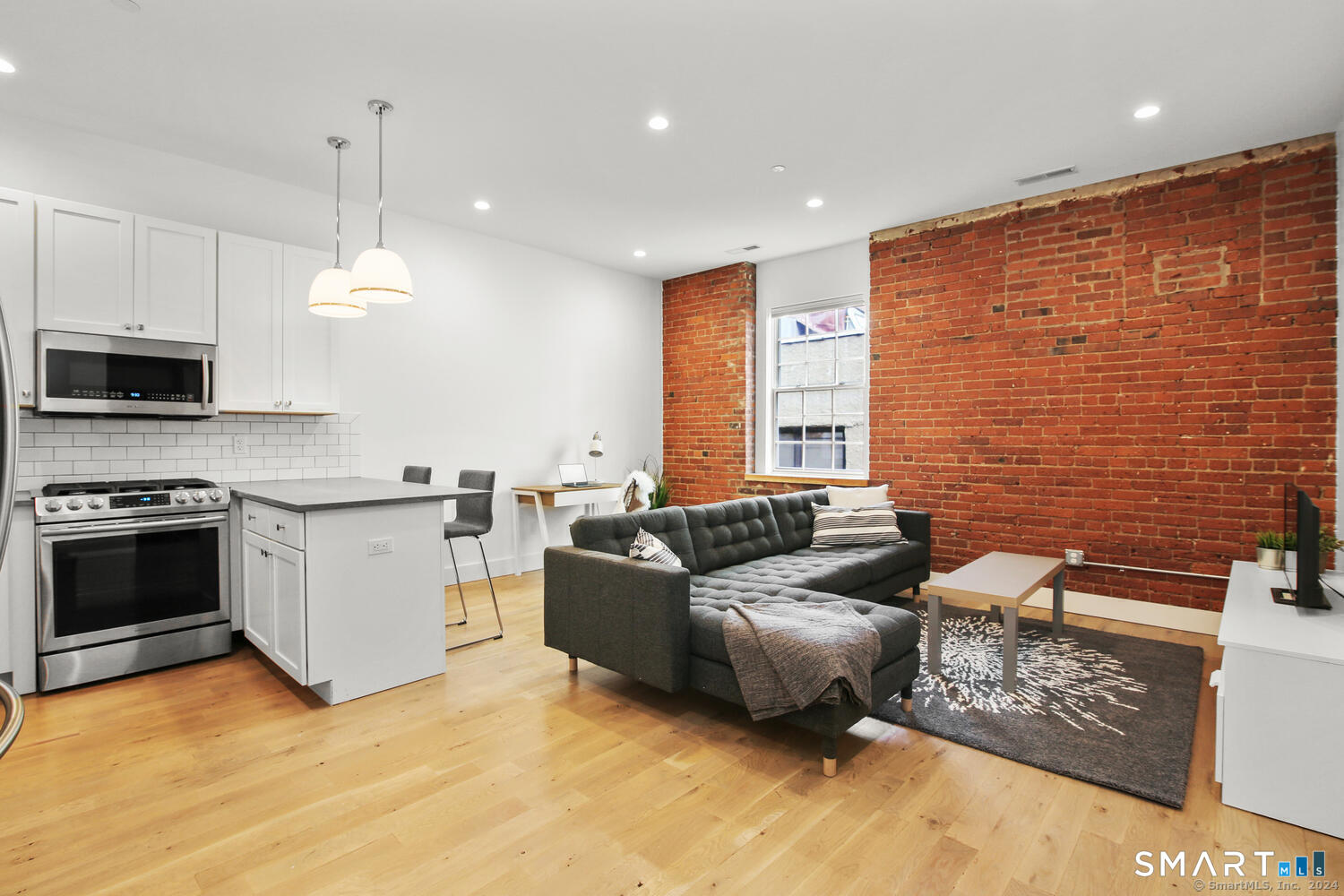 191 Summer Street Unit #4 photo 4