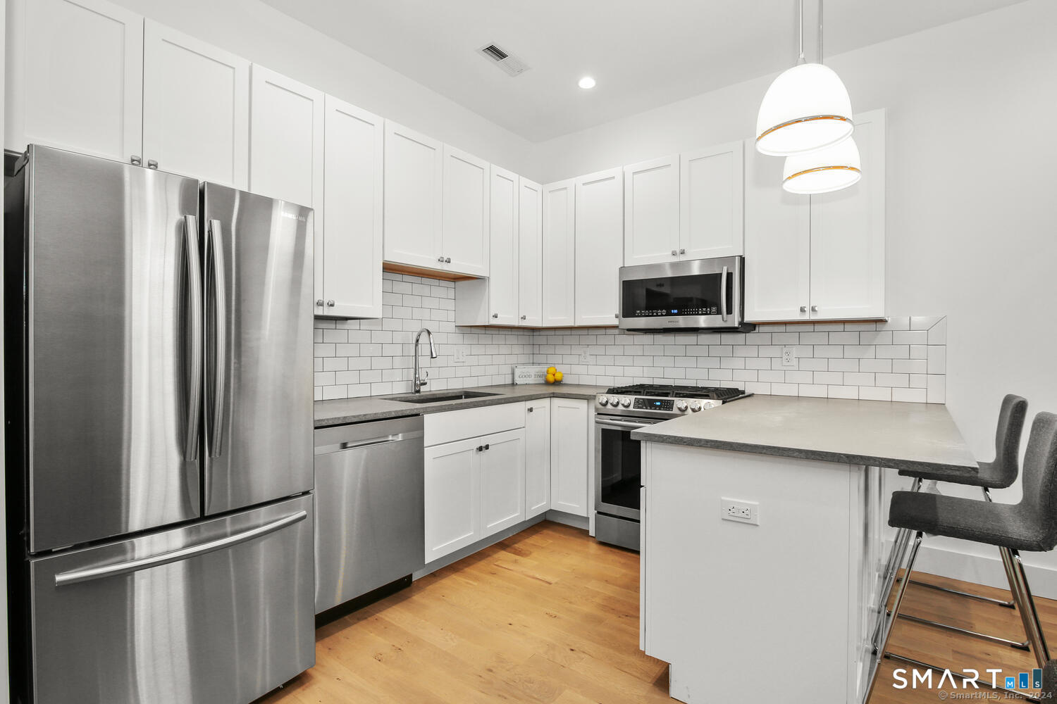 191 Summer Street Unit #4 photo 3