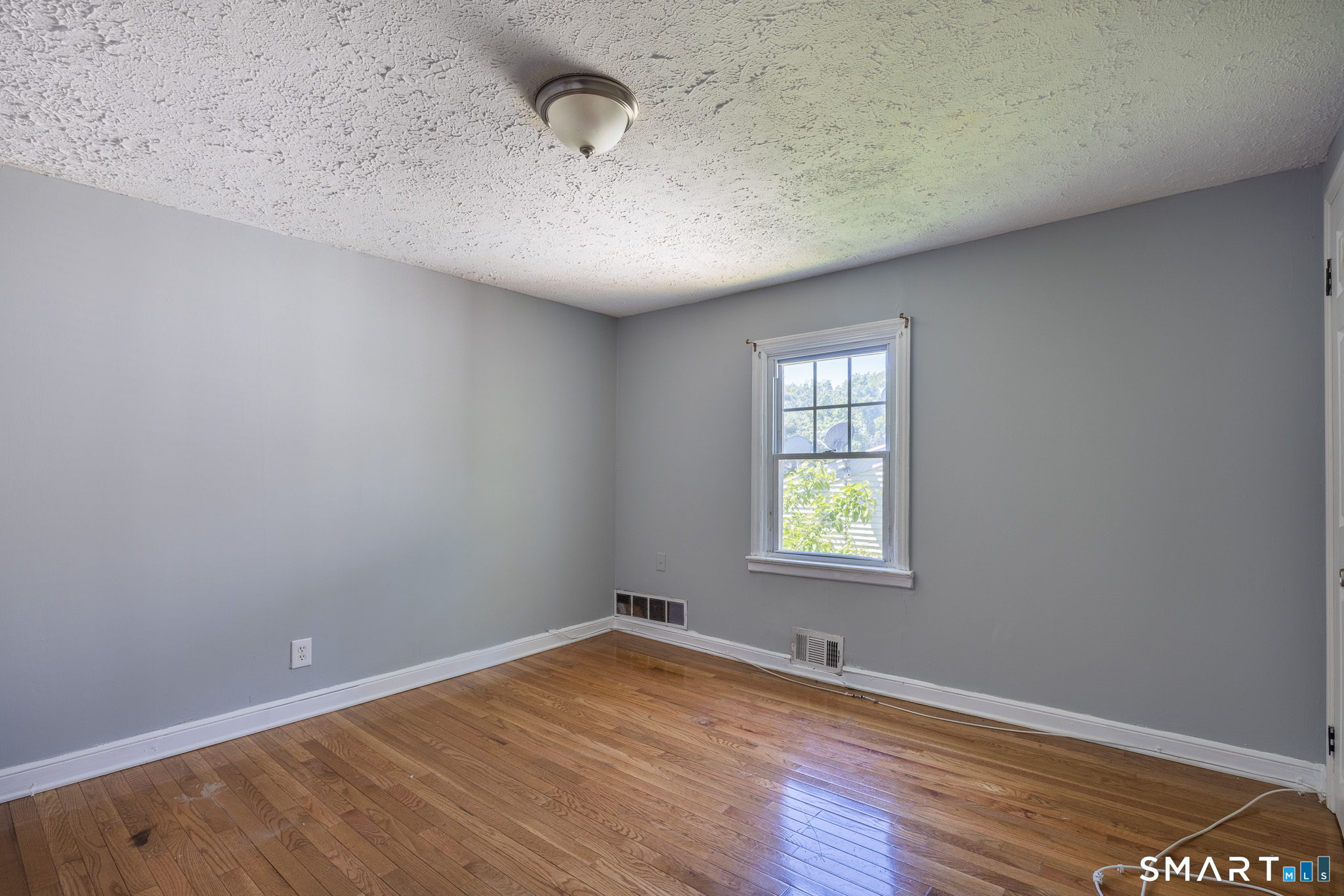 166 Earl Avenue photo 18