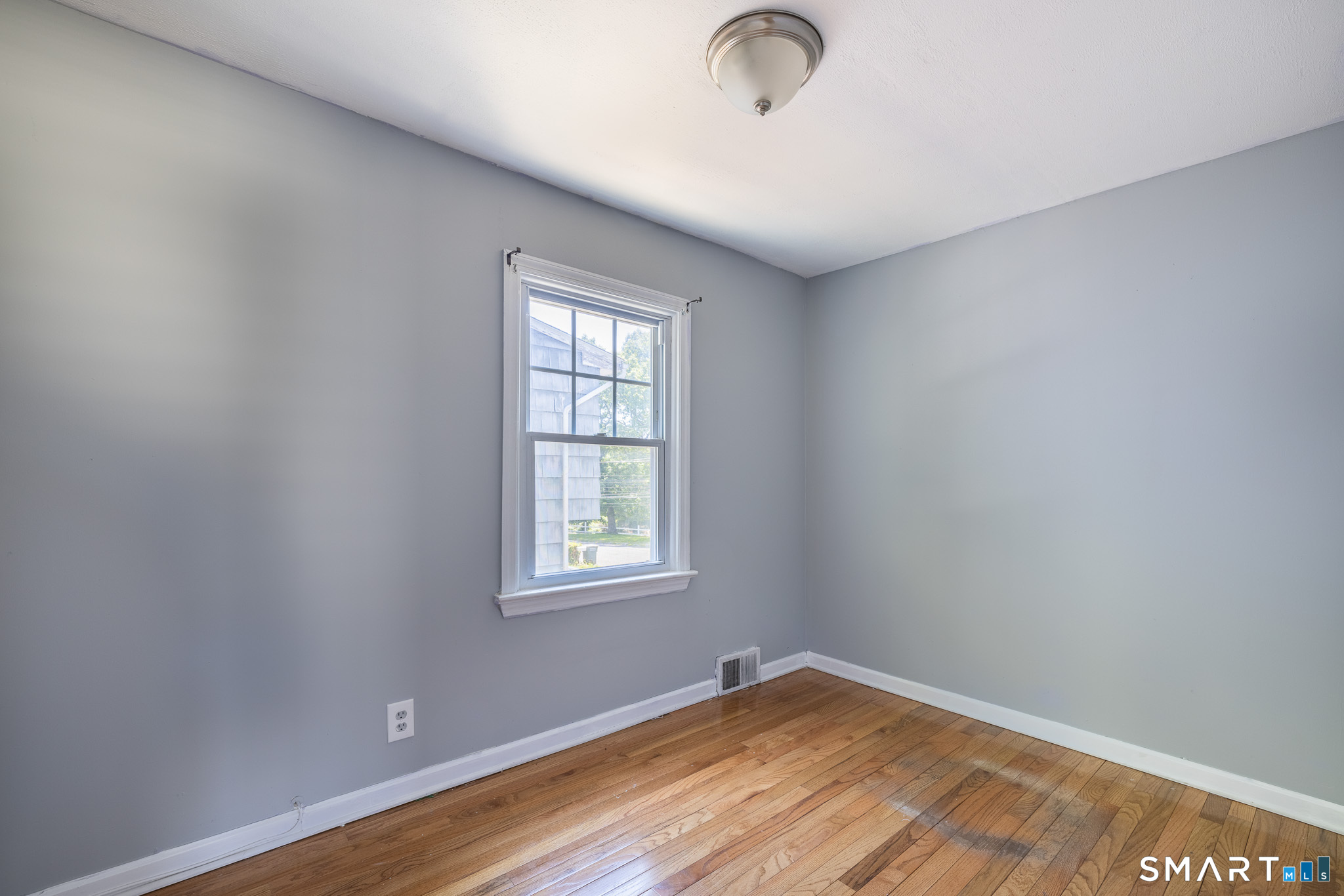 166 Earl Avenue photo 20