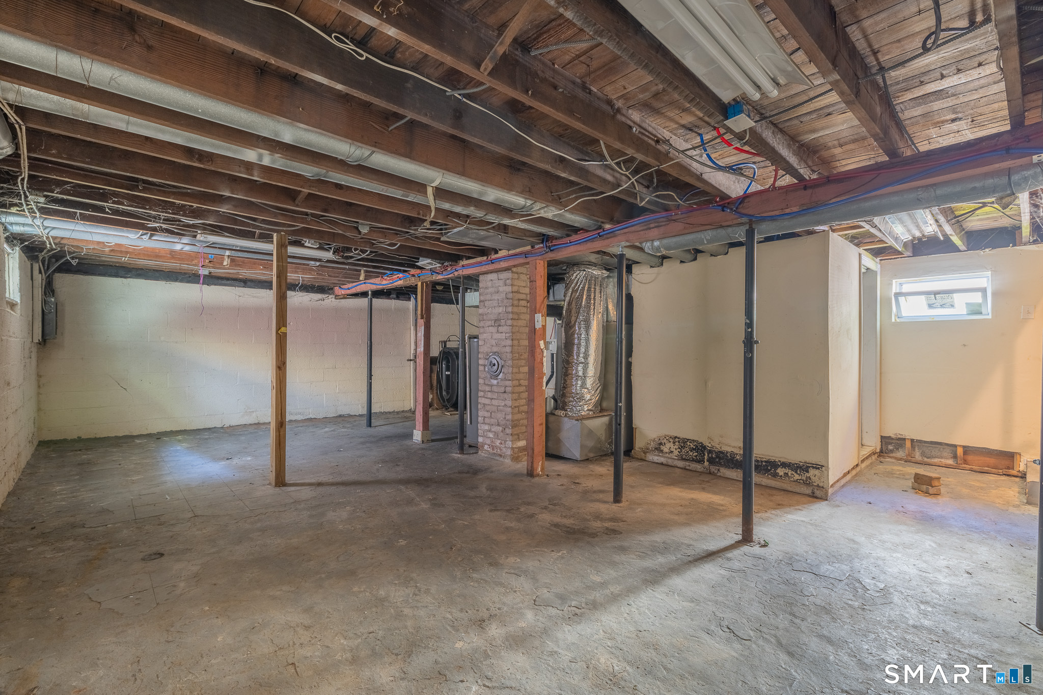 166 Earl Avenue photo 22