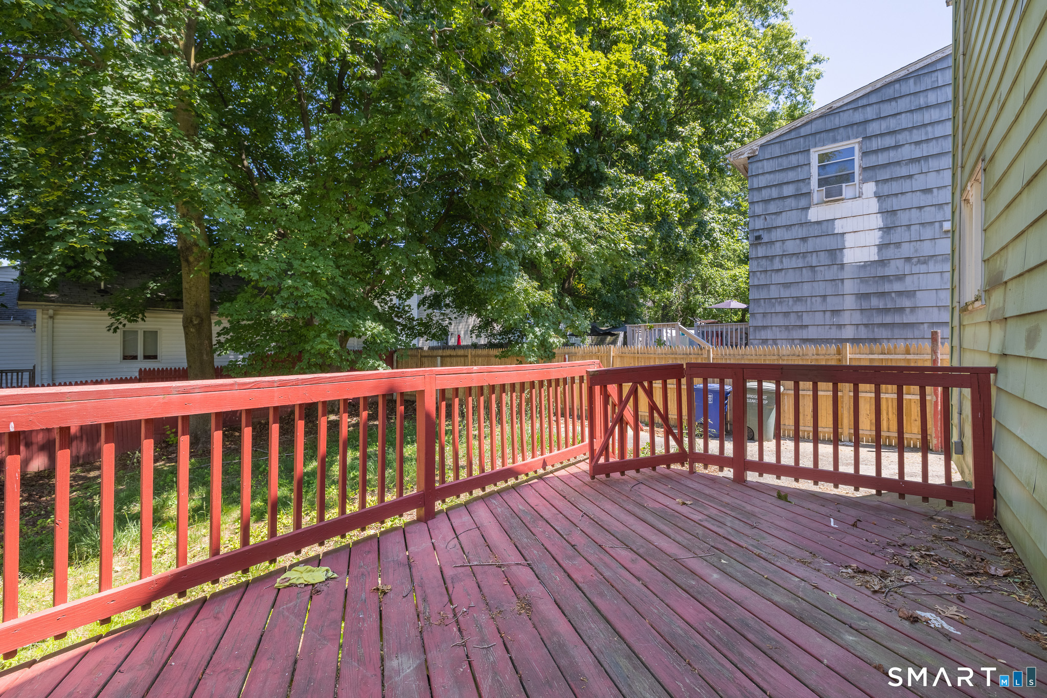 166 Earl Avenue photo 24