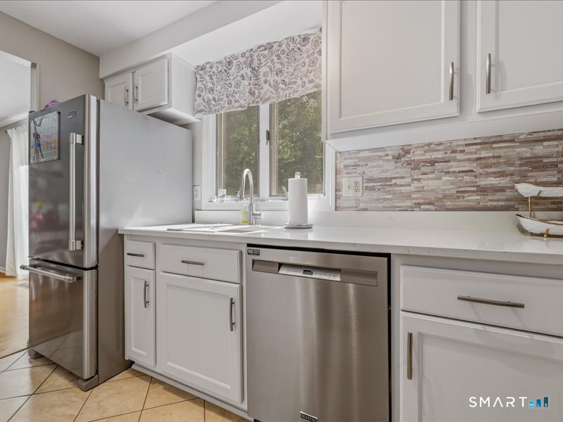 5th image of 2900 Dover Cir, Windsor, CT 06095 | MLS# 24199449