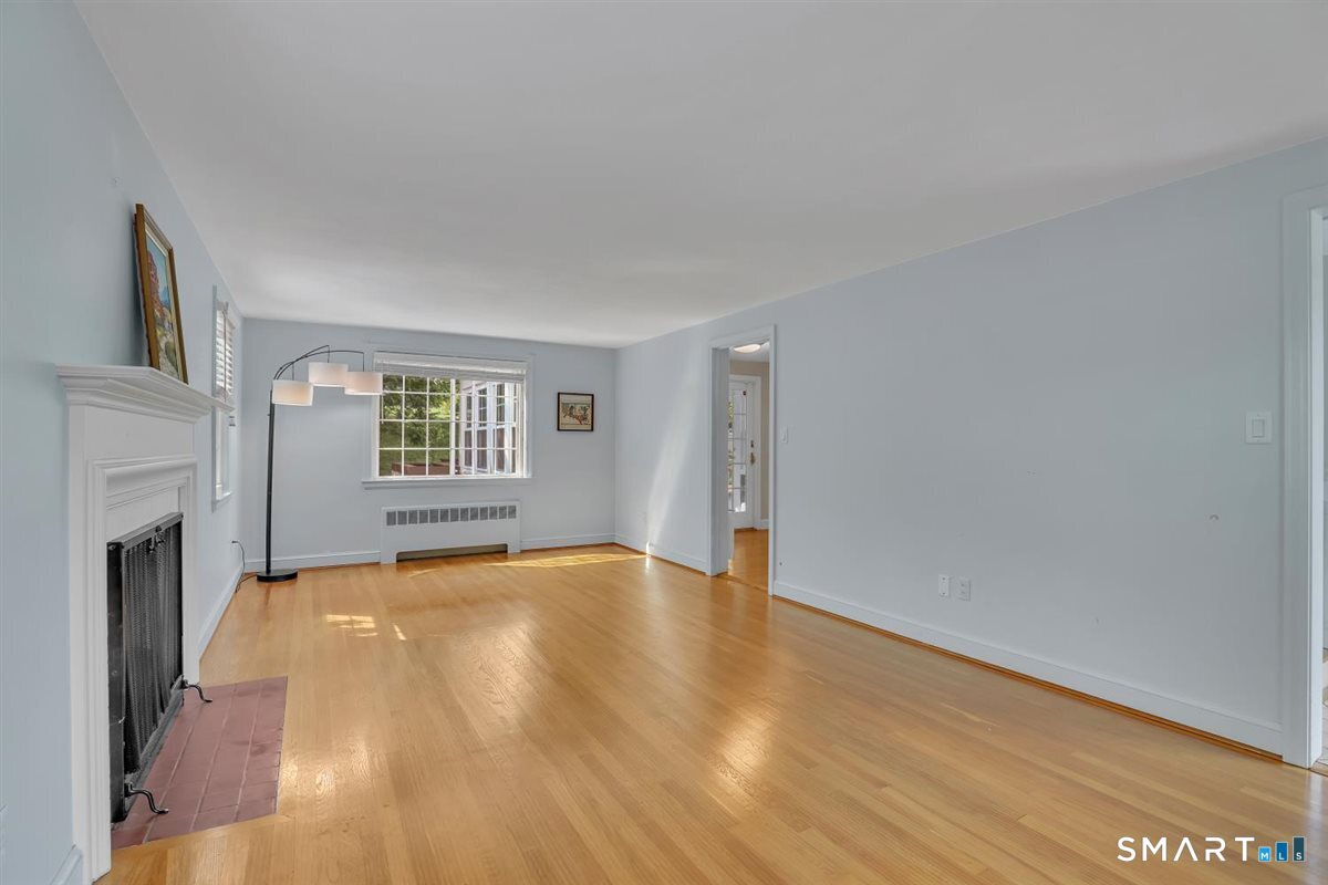 117 Hyde Road photo 7