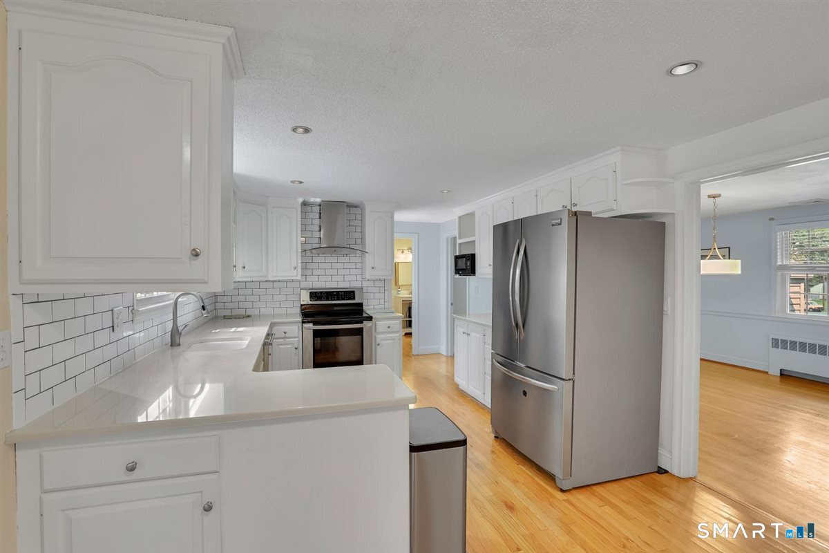 117 Hyde Road photo 10